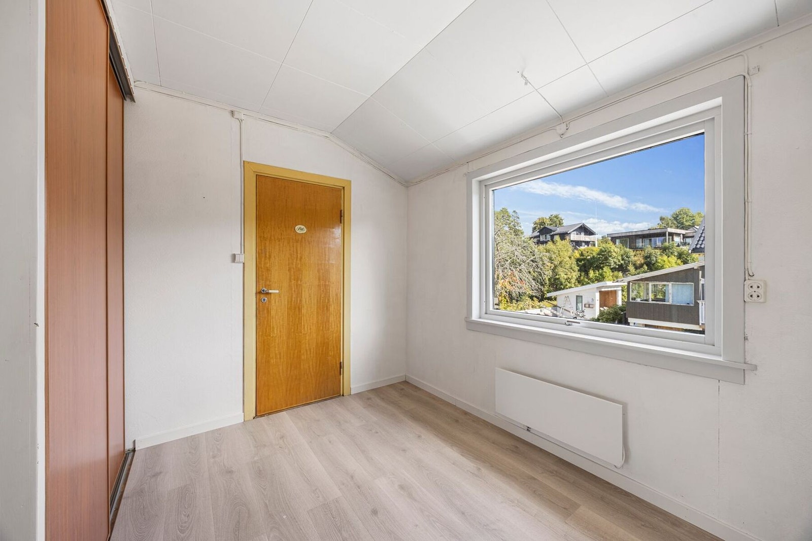 På rommene er det plass til seng og nødvendig soveromsmøblement. Galleribilde