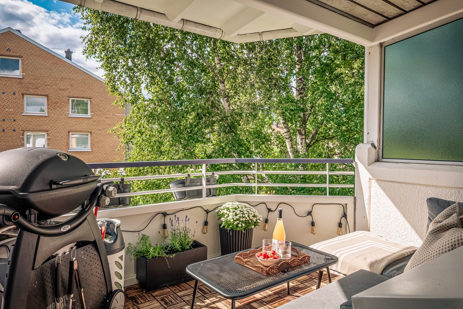 Fra balkongen er det tilgang til en praktisk utebod på ca. 1,2 m². Galleribilde