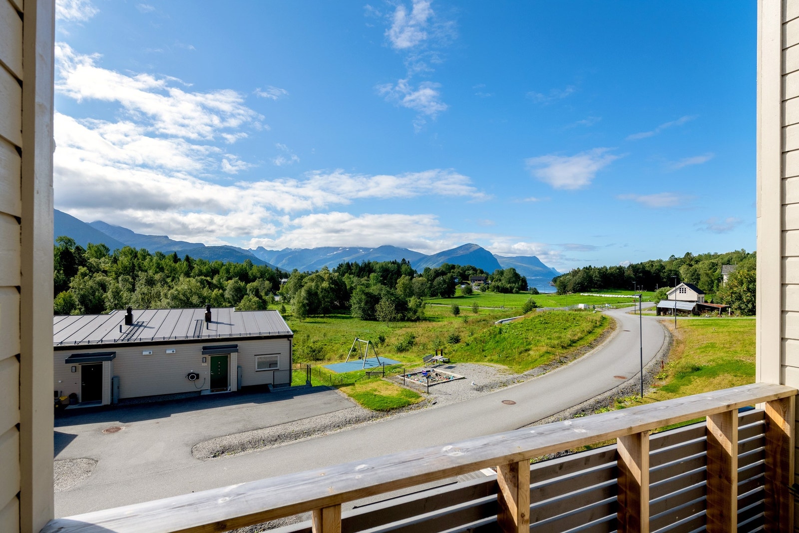 Utsikt fra balkongen. Galleribilde