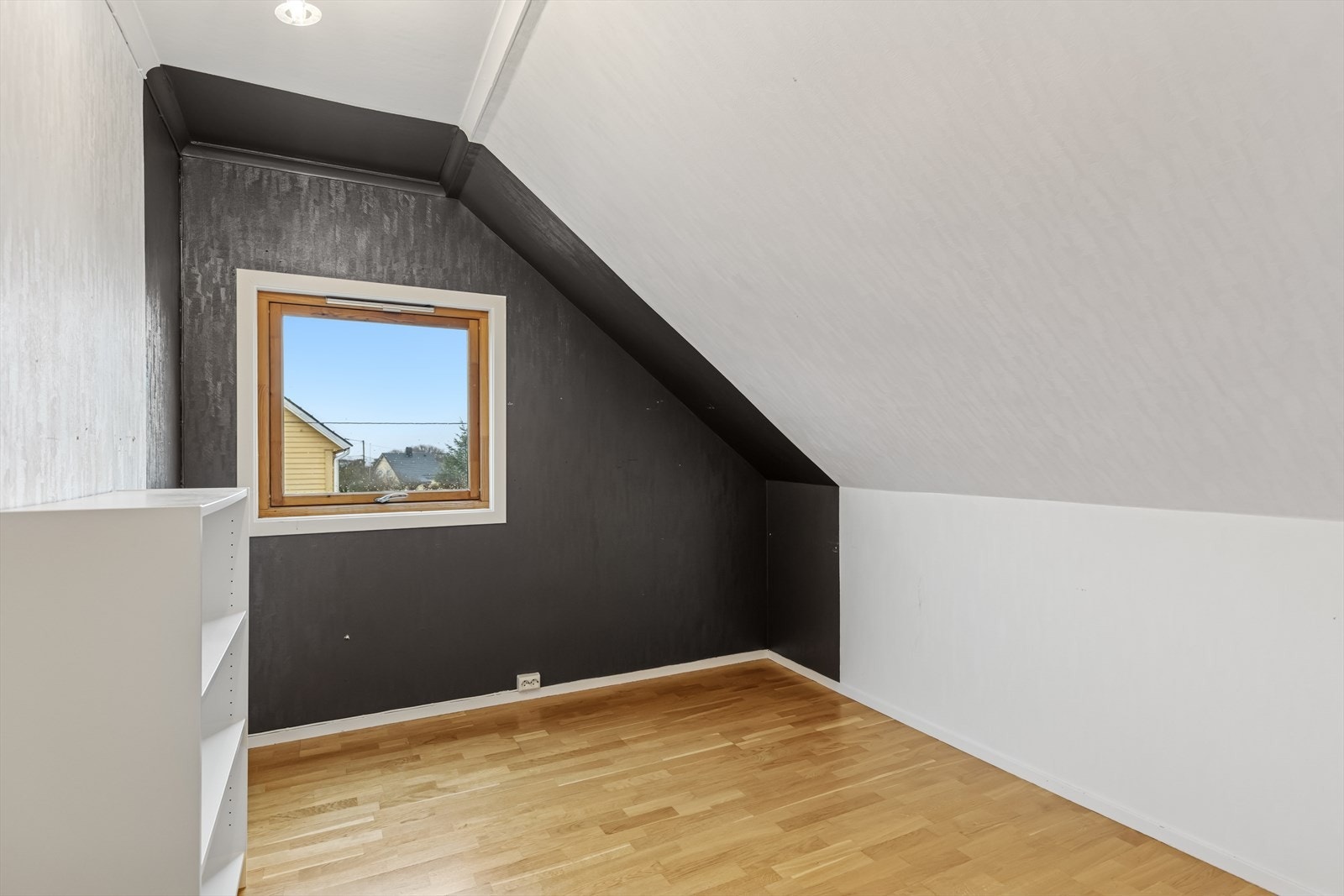 Soverom på loft Galleribilde