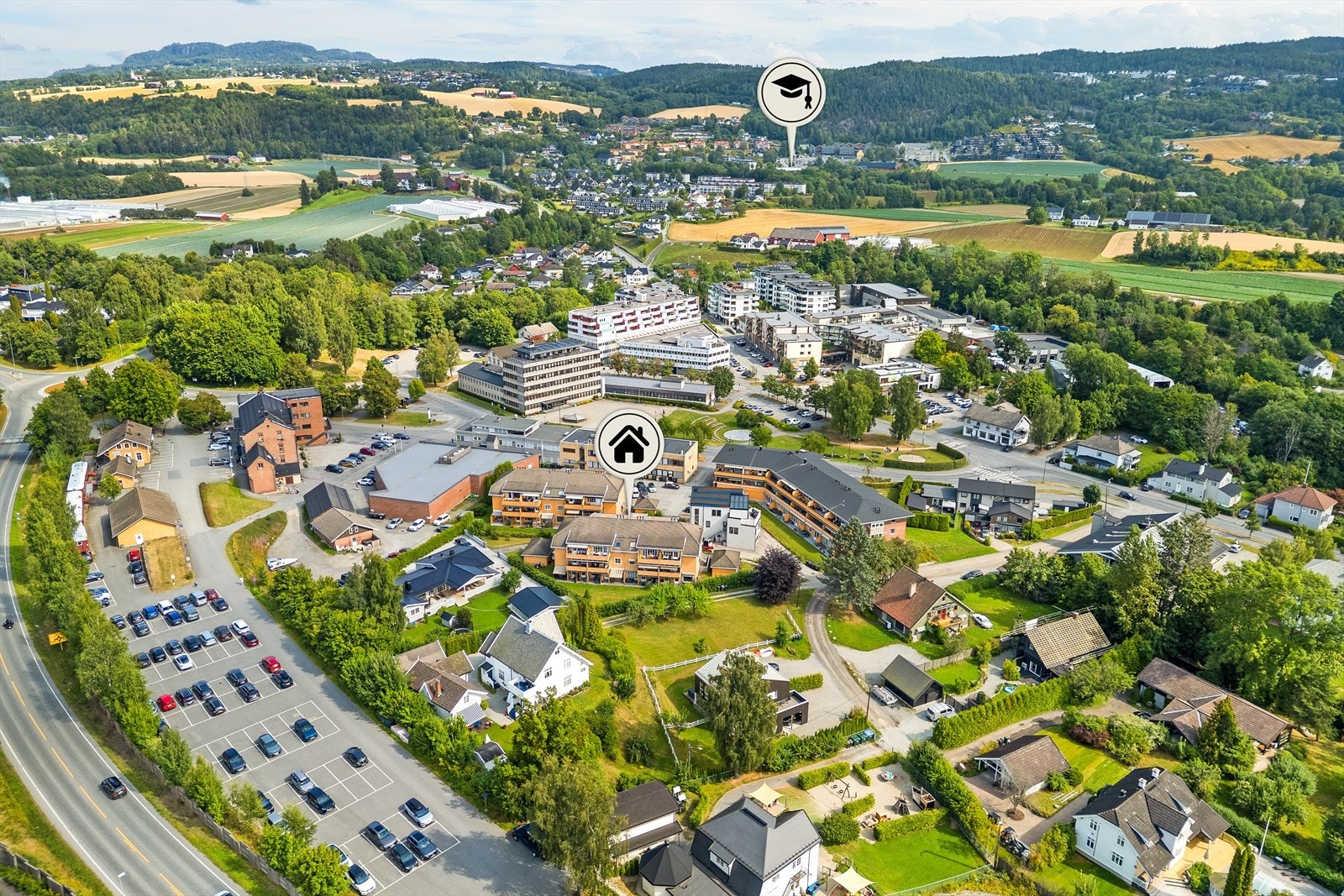 Her bor du med gangavstand til butikker, apotek, bibliotek og legesenter. Galleribilde