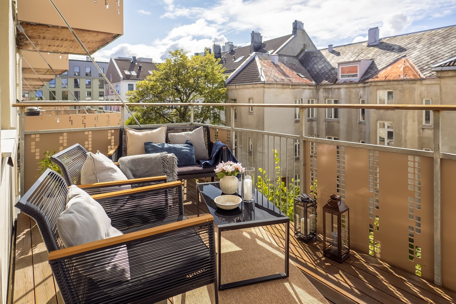 Fra hovedsoverommet har du direkte tilgang til leilighetens største balkong på 8 m². Galleribilde