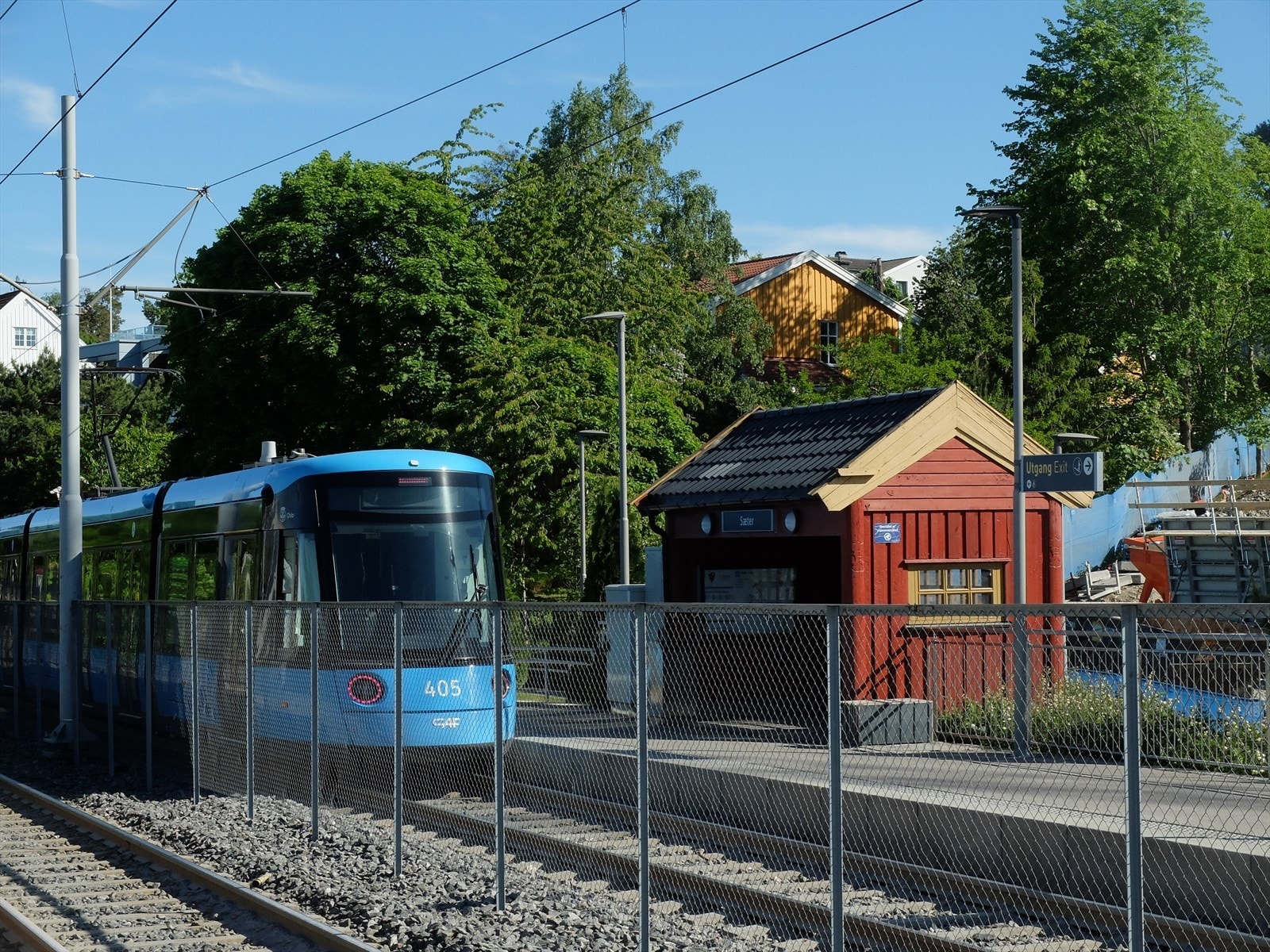 Det er gode kollektivmuligheter med gangavstand til trikk, t-bane og buss Galleribilde