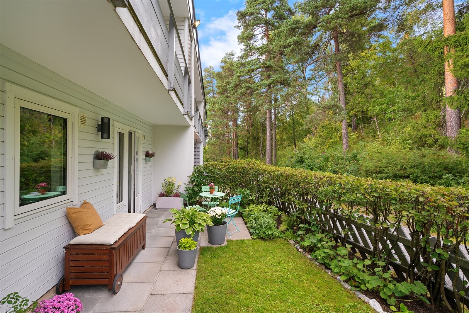 Stor og familievennlig 4-roms leilighet med trappefri adkomst og to solrike uteplasser Galleribilde