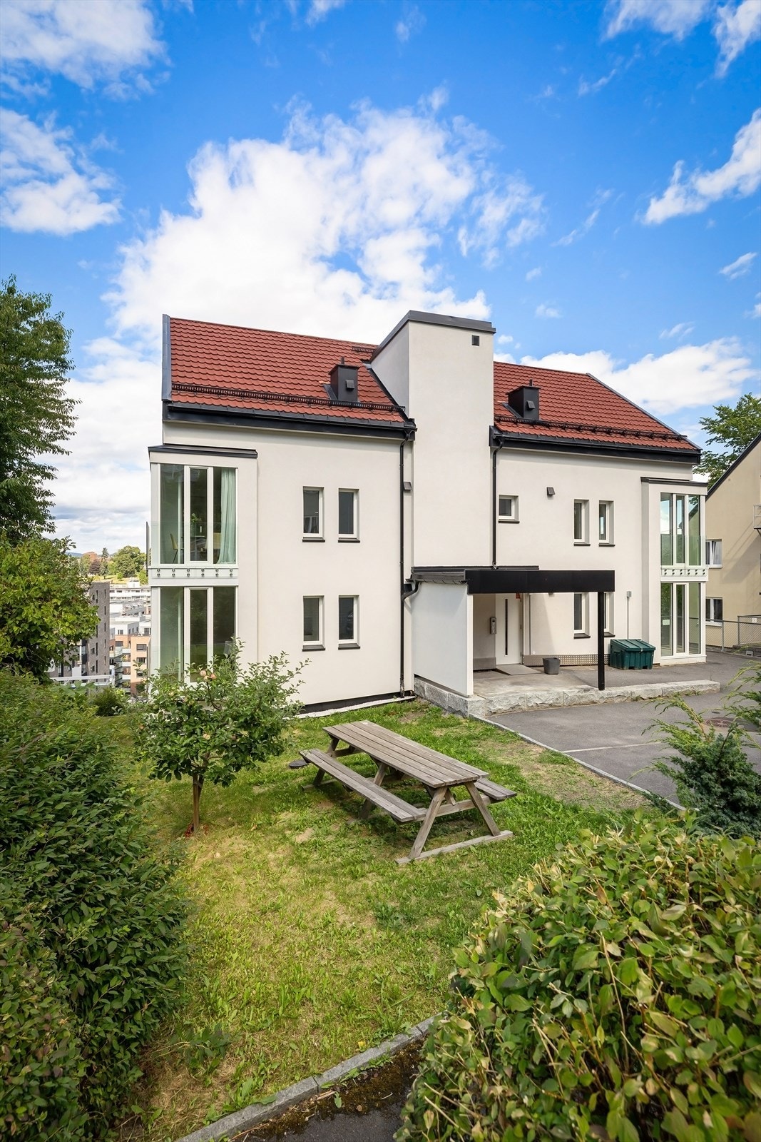 Eiendommen ligger i et attraktivt og veletablert boligområde. Galleribilde