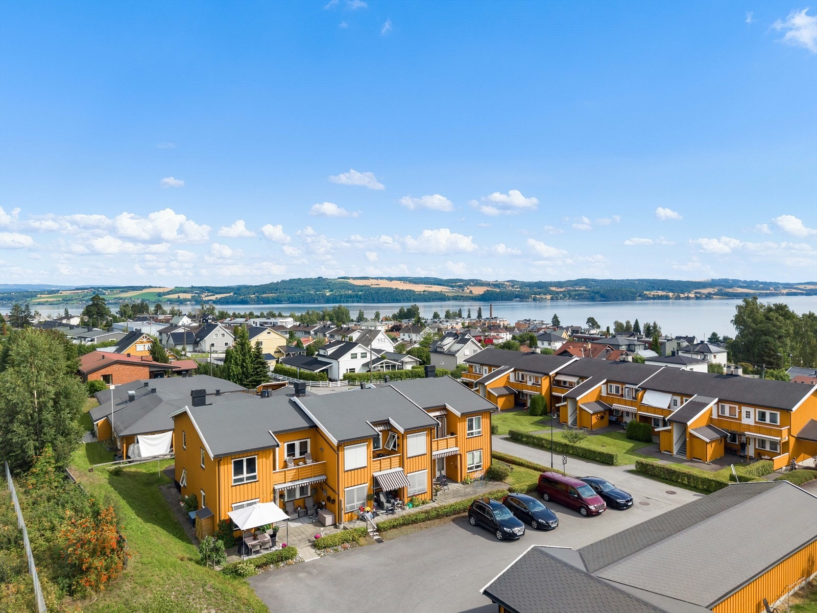 Oversiktsbilde - Mot Mjøsa. Galleribilde