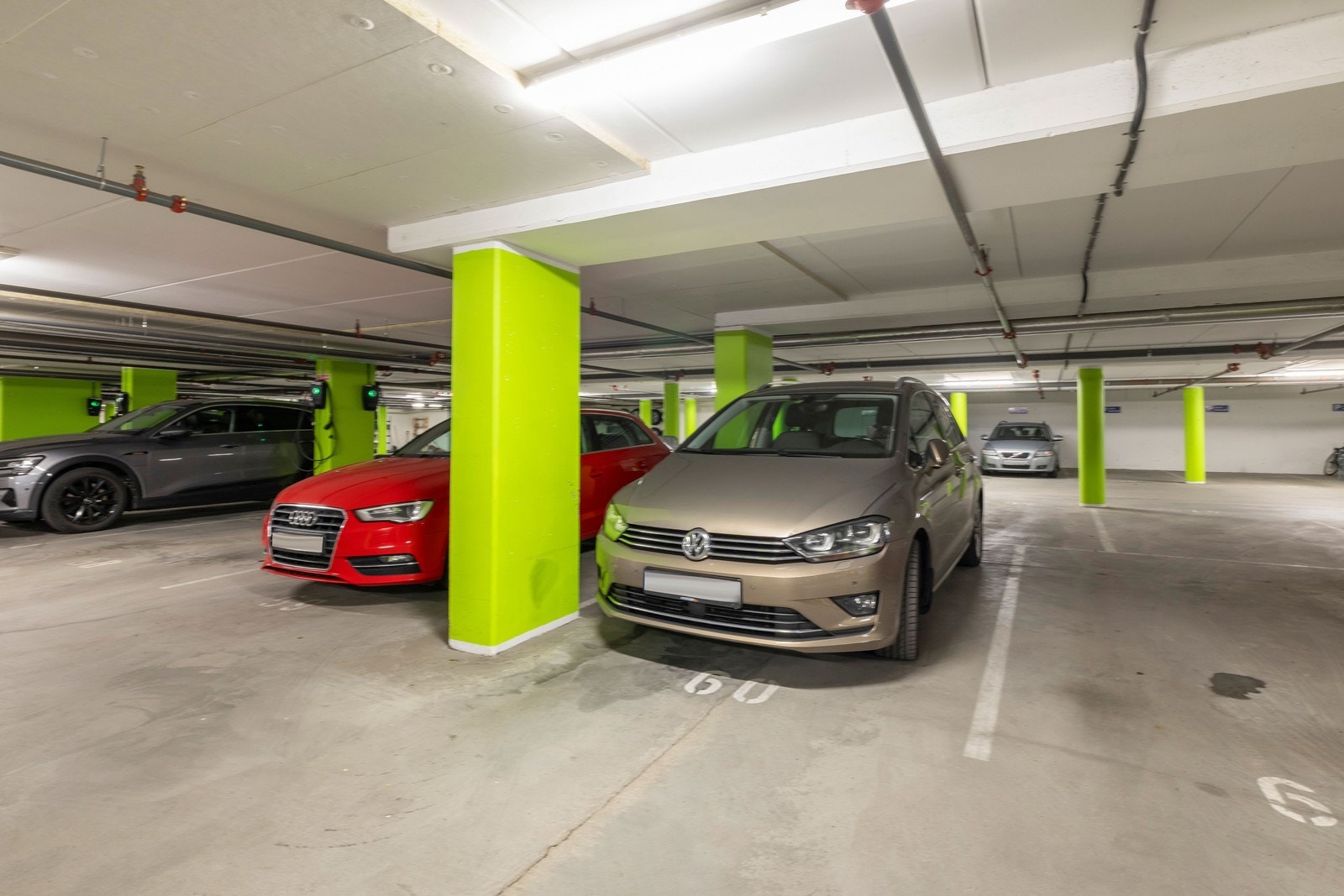 Tilhørende garasjeplass Galleribilde