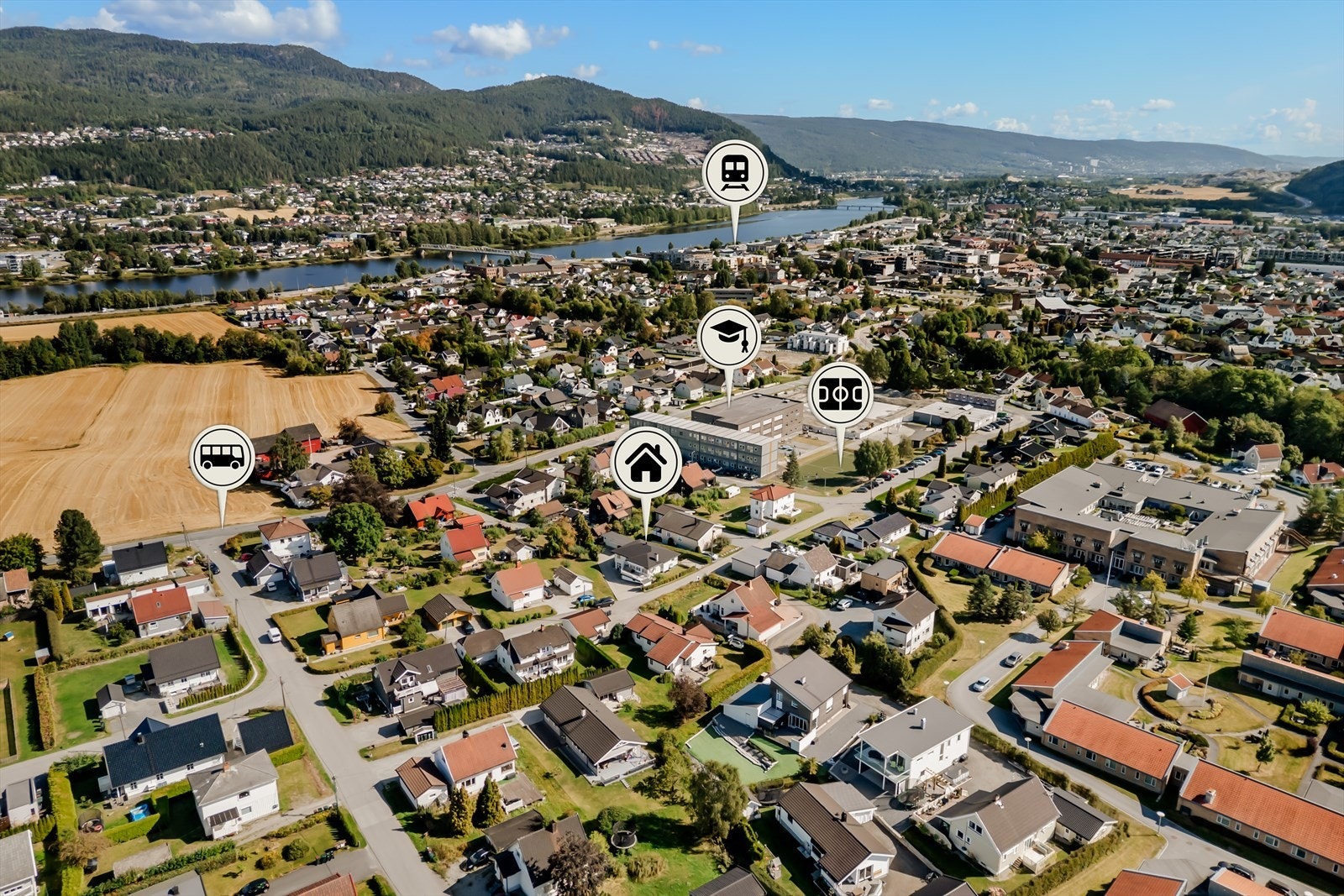 Kort gangavstand til Veiavangen ungdomsskole og bussholdeplass. Galleribilde