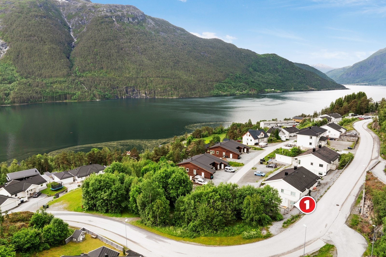 Velkommen til Stølagjerdet 5D! Ei lys og fin 3-romsleilegheit med attraktiv plassering og enkel tilkomst. Foto: Creativision (Jonny Akselsen) Galleribilde