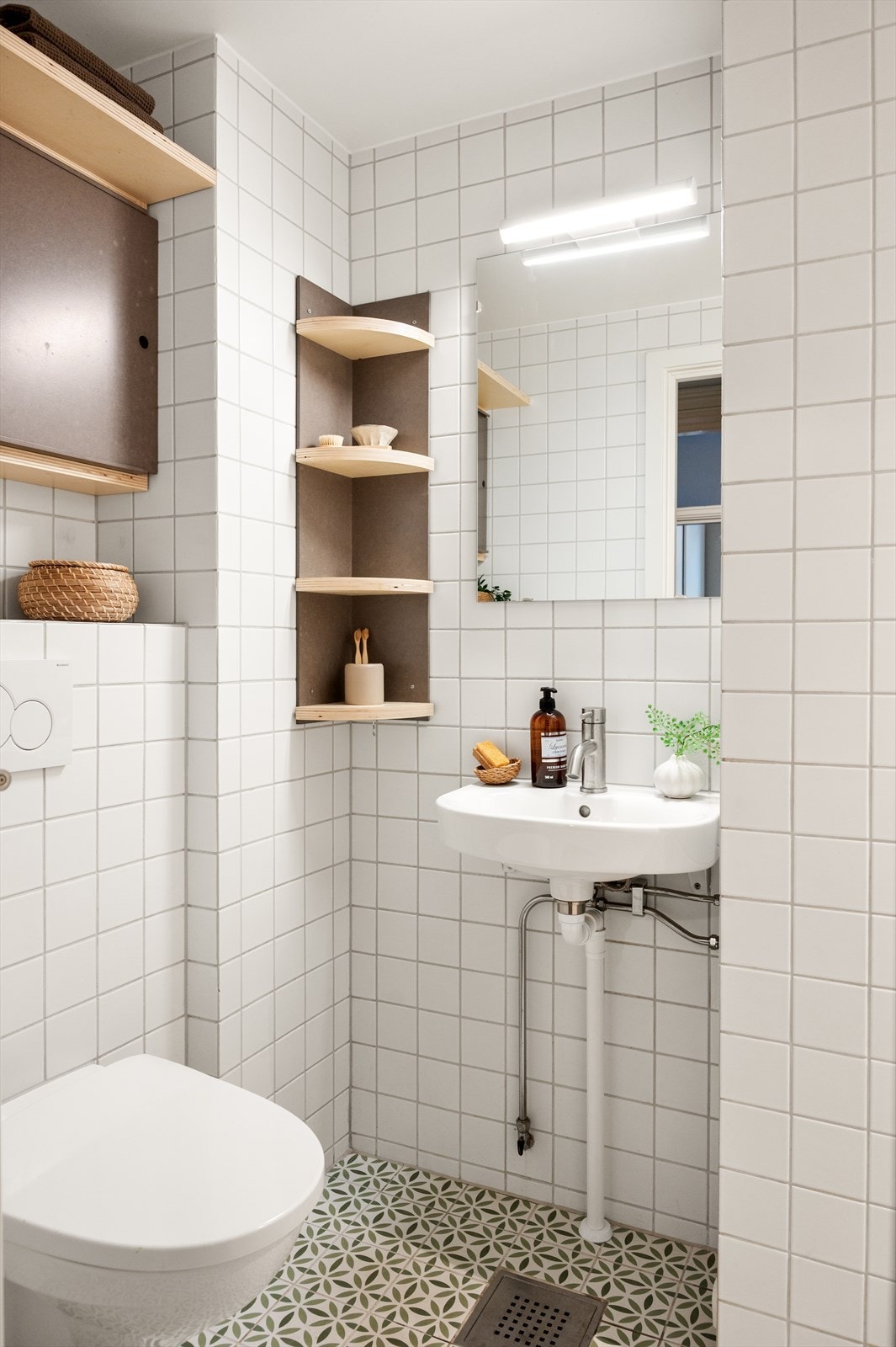 Videre er det i følge tidligere eier og boligannonse opplyst at badet er fra 2020. Galleribilde