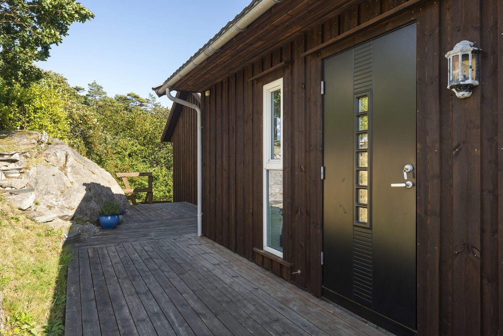 Inngangsparti til hovedhytte. Galleribilde