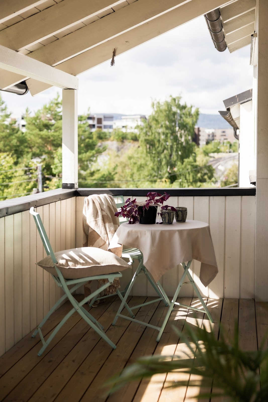En fin uteplass med utsyn over nærområdet. Galleribilde