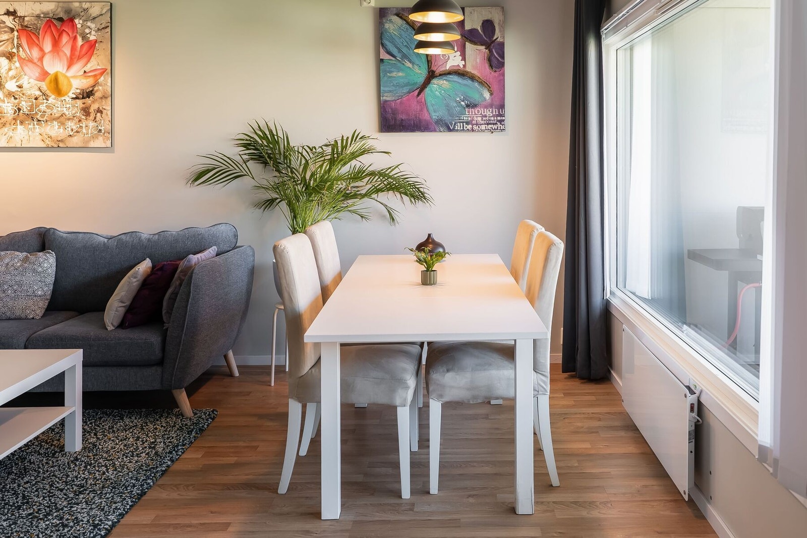 Spisesonen faller naturlig inn i rommet. Galleribilde