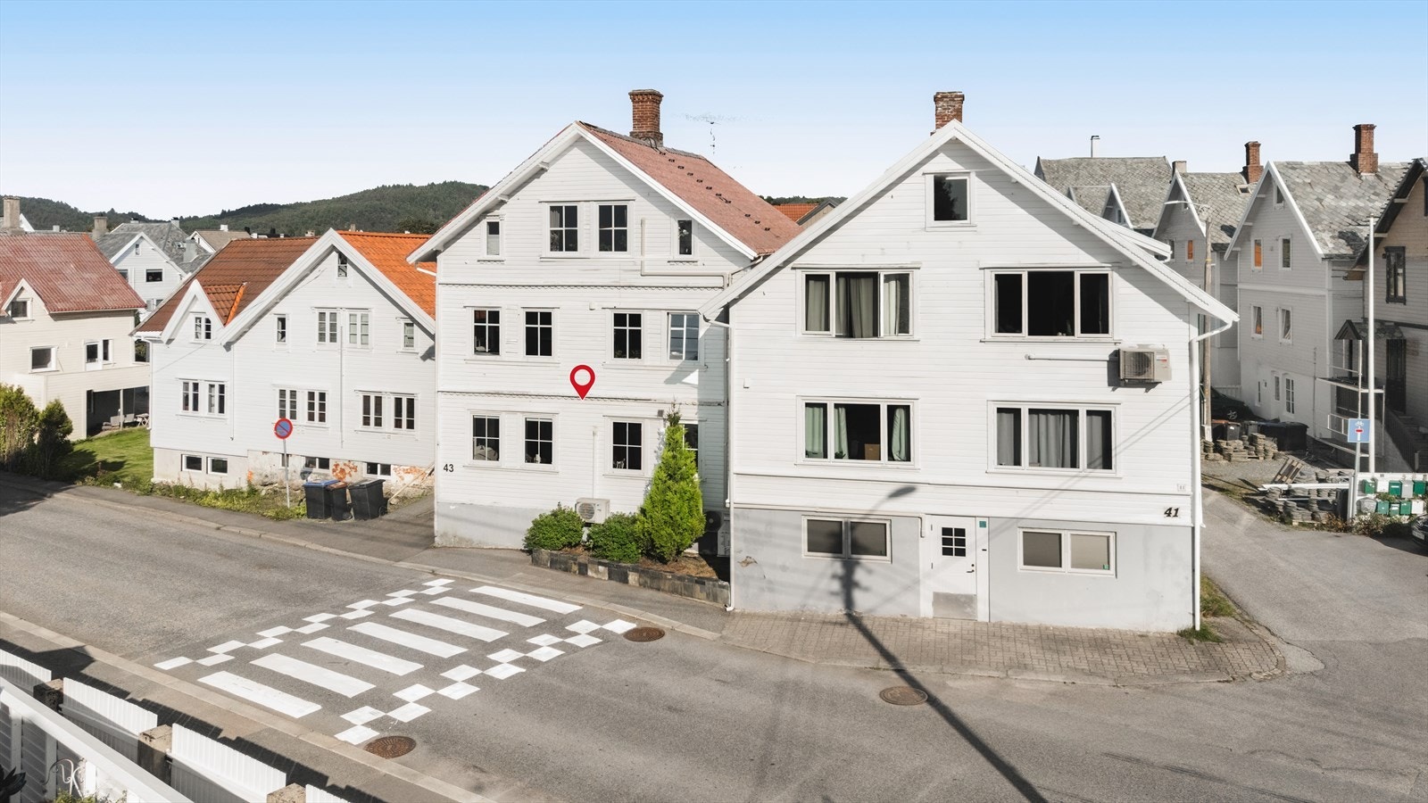 Leiligheten har en fin beliggenhet i høy 1.etasje. Galleribilde