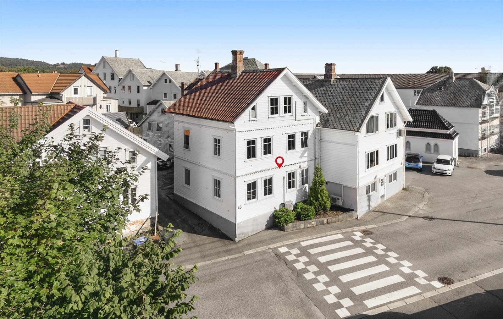 Velkommen til Haugevegen 43 - Presentert av Eiendomsmegler Alexander Kvalevaag Skree v/Aktiv Haugesund! Foto: Panomax Studio. Galleribilde