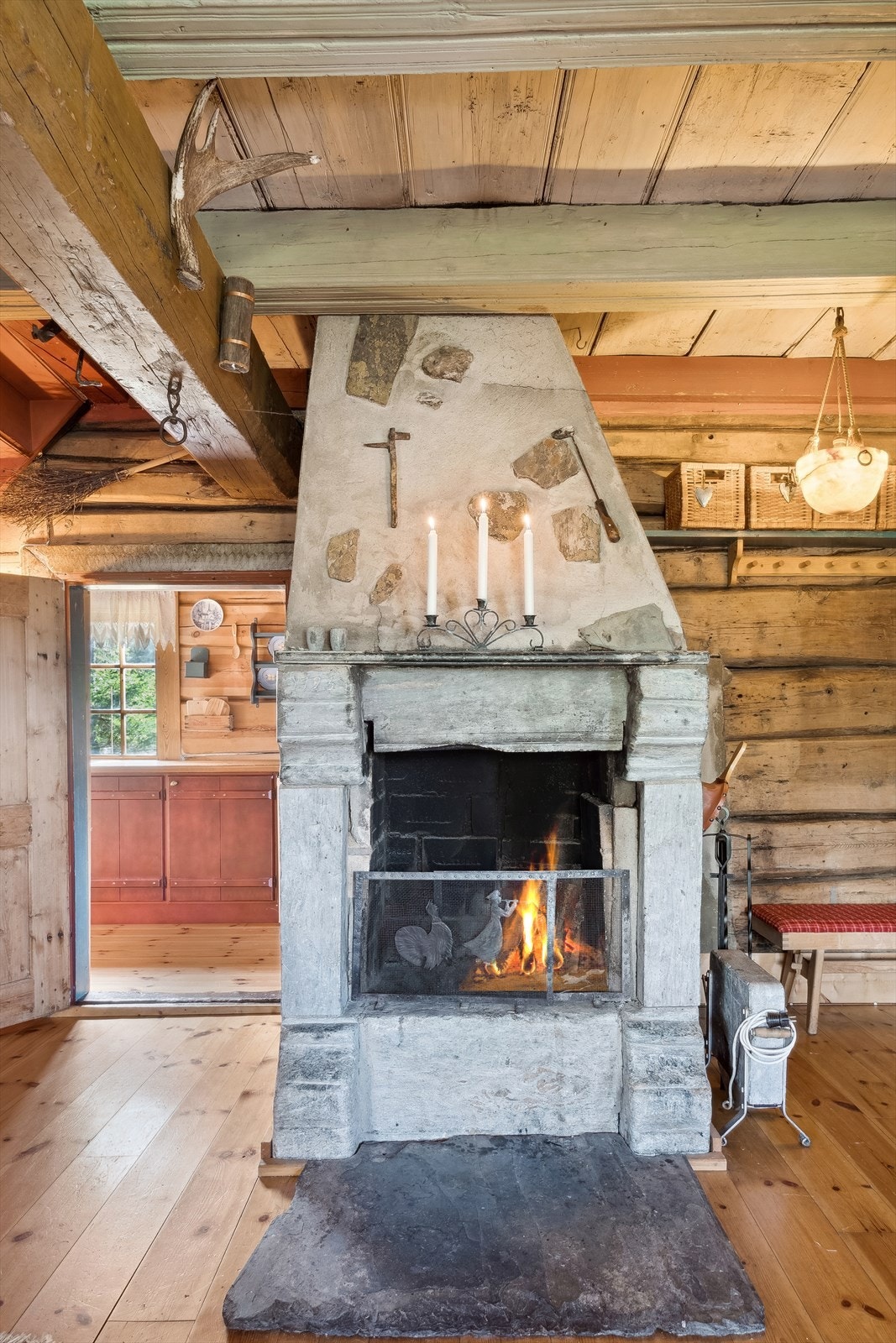 Peisen gir både både ekstra varme og hygge. Galleribilde