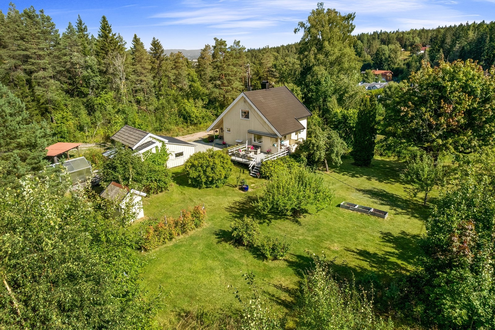 Velkommen til Aukelia 6, presentert av Håkon Espeseth i Nordvik Asker. Foto: Eiendomsfoto. Galleribilde