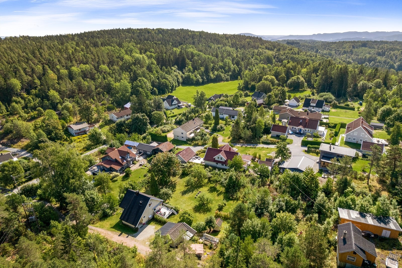 Aukelia 6 har en attraktiv og barnevennlig beliggenhet i Bødalen, med nærhet til både natur, skoler, fritidstilbud og servicetilbud. Galleribilde