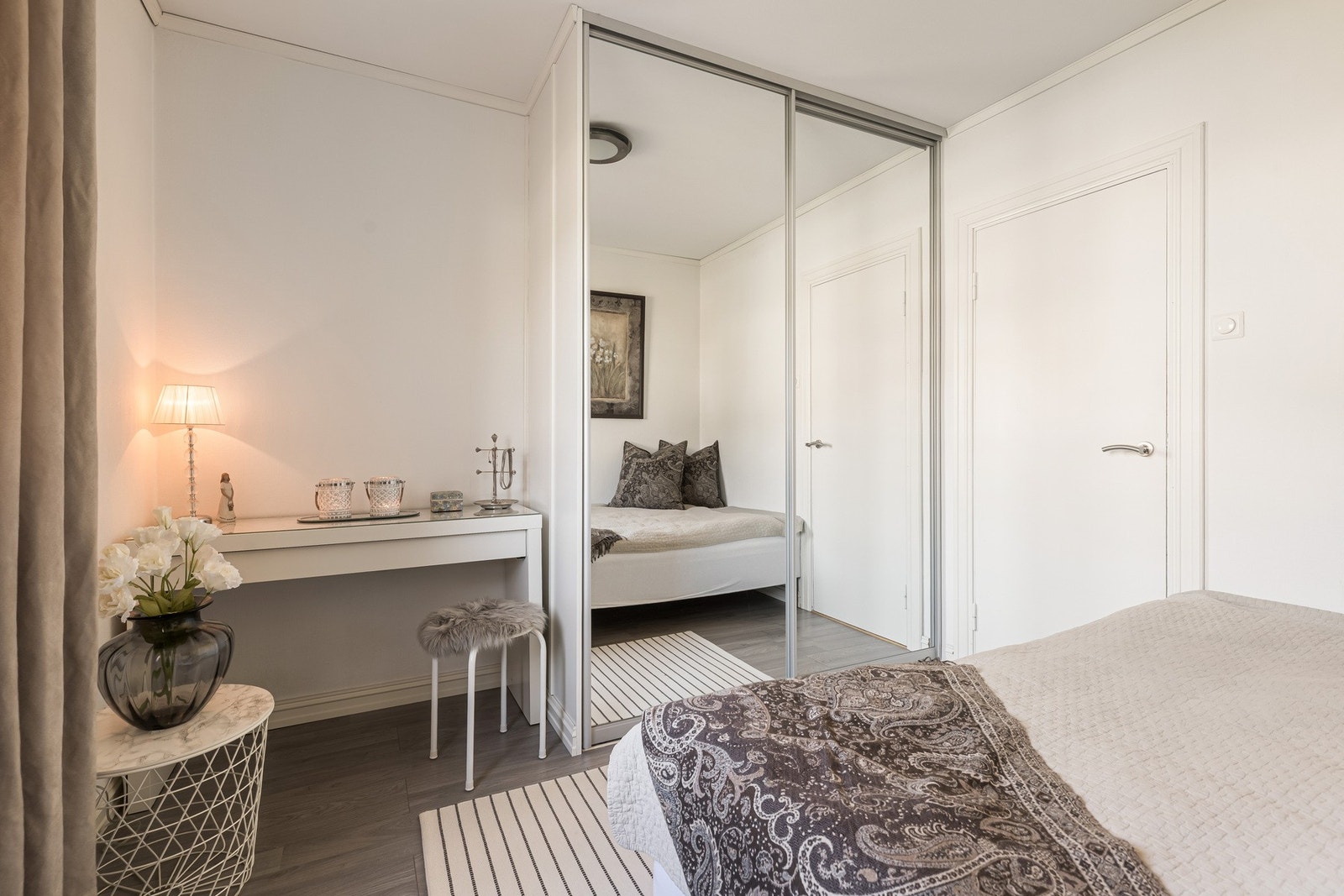 Perfekt barnerom, gjesterom eller kontor. Galleribilde