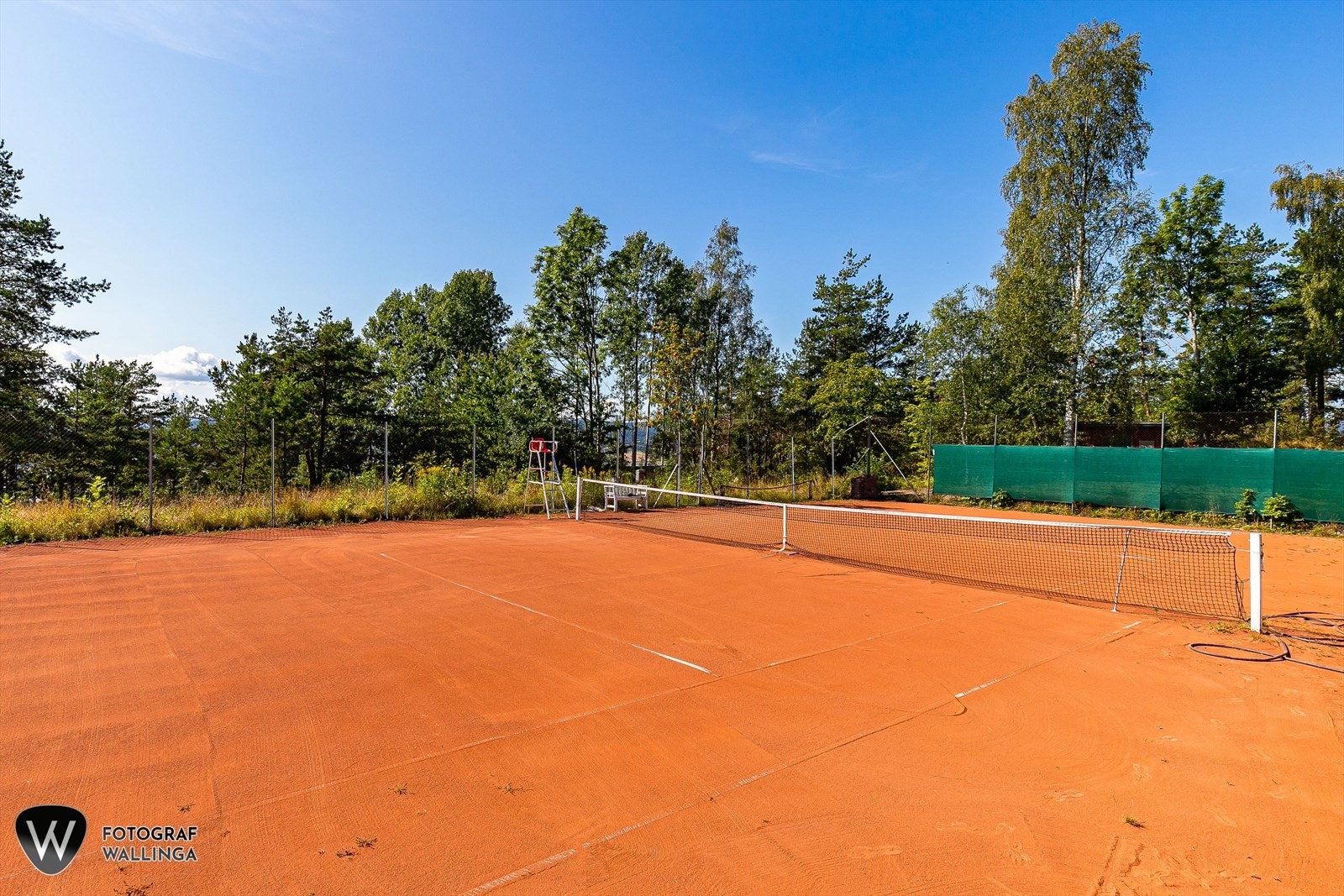 Tennisbane på feltet Galleribilde