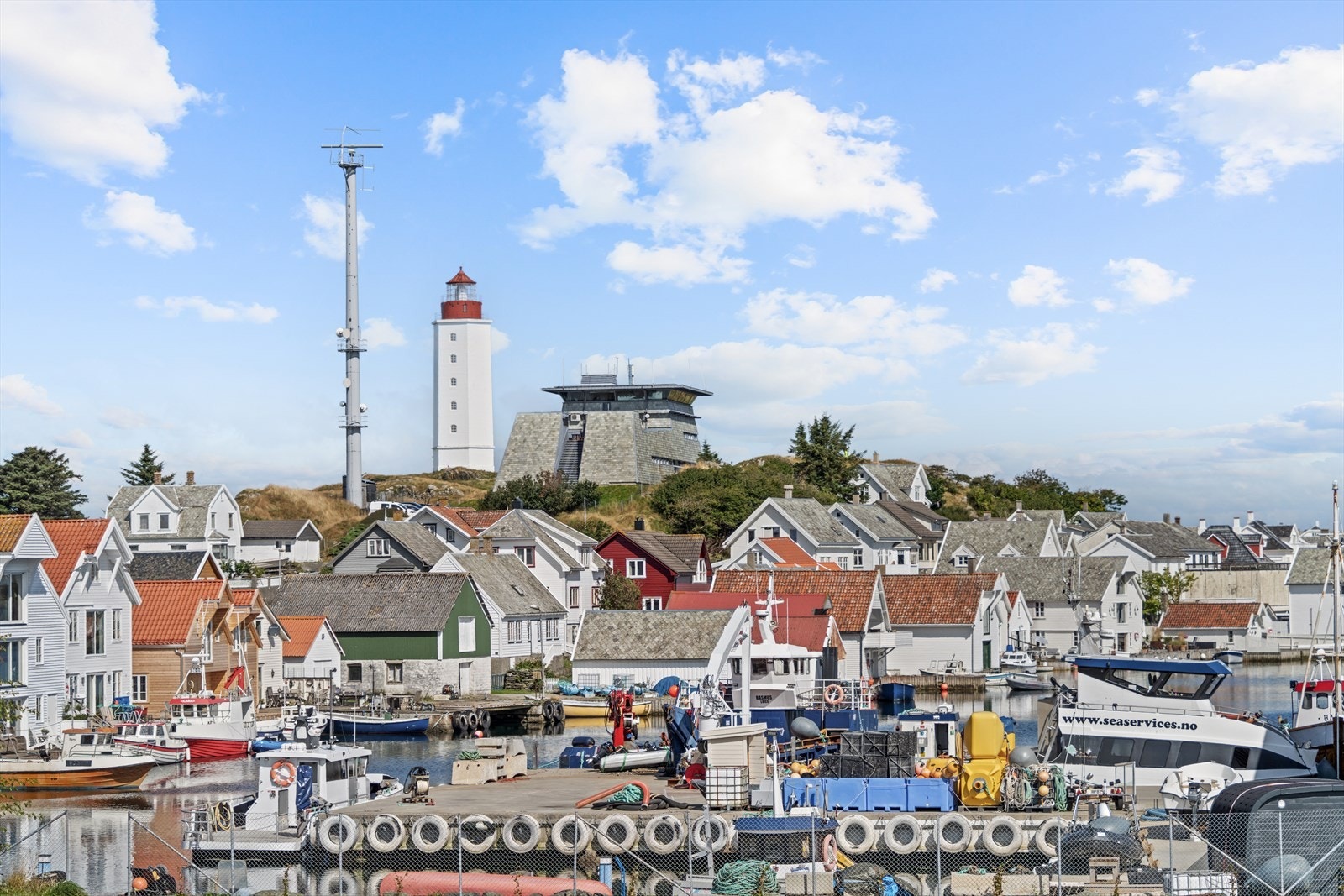 Kvitsøy er Norges minste kommune i areal, med et tett og inkluderende lokalsamfunn. Galleribilde