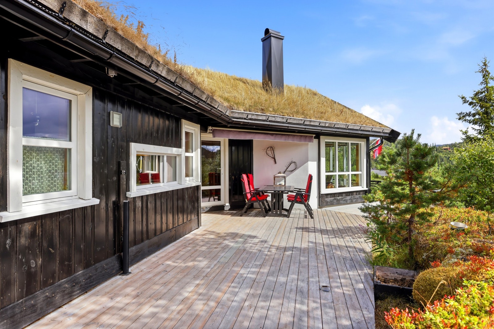 Vestvendt uteplass Galleribilde