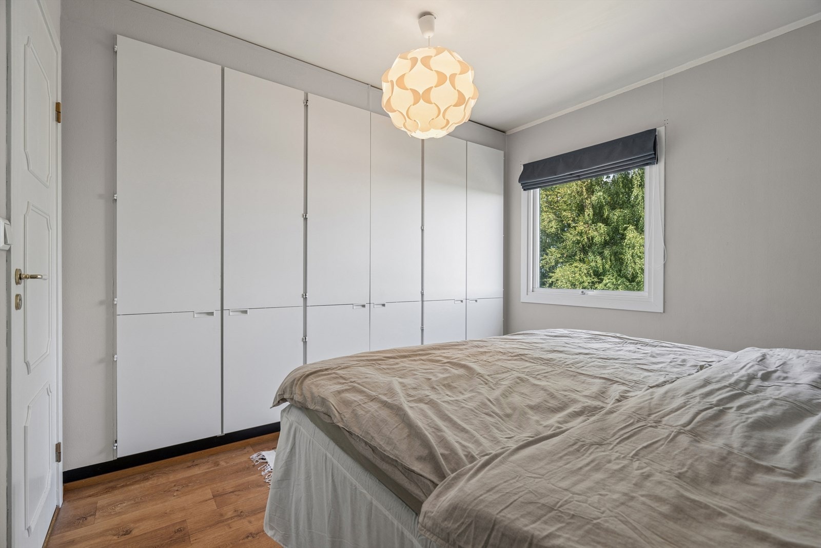 Et harmonisk rom som gir gode rammer for hvile og avslapning Galleribilde