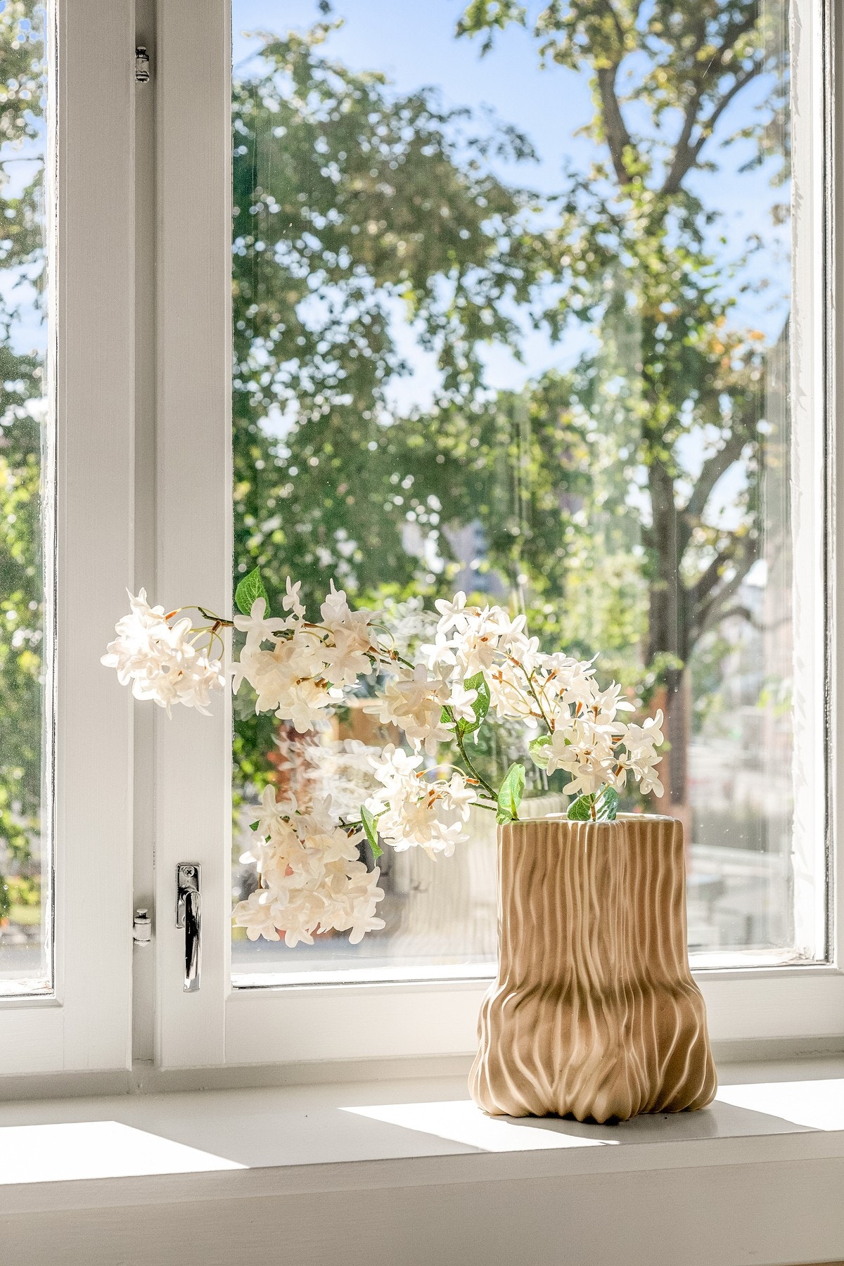 Her har man faktisk tre av leilighetens vegger mot det fri, uten naboer! Galleribilde