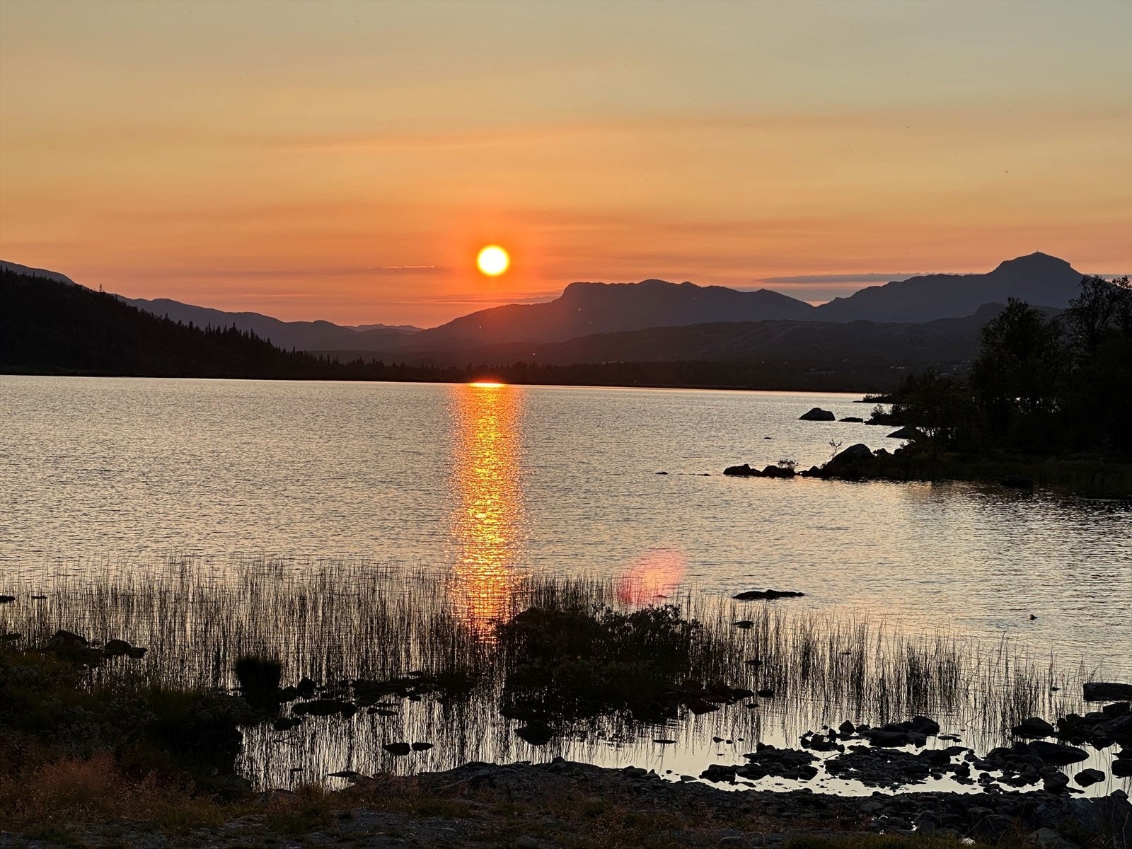 Som selges egne bilder viser, byr området på vakre naturopplevelser året rundt. Galleribilde