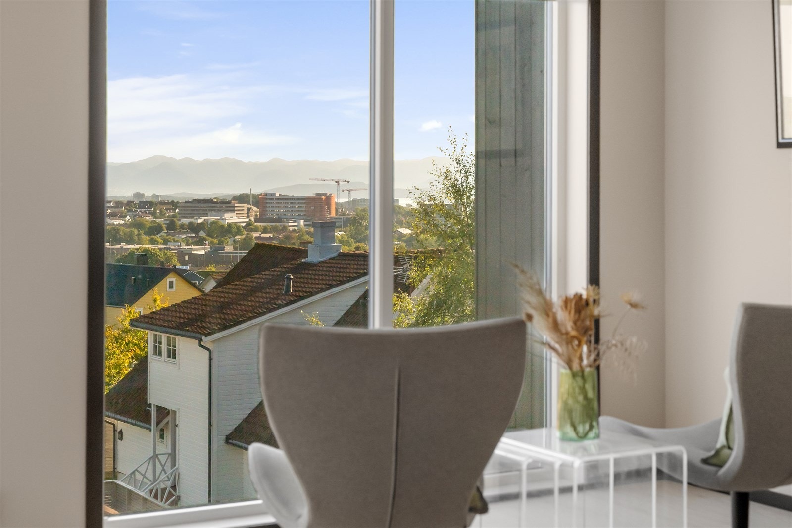 Utsikt fra stuen. Galleribilde