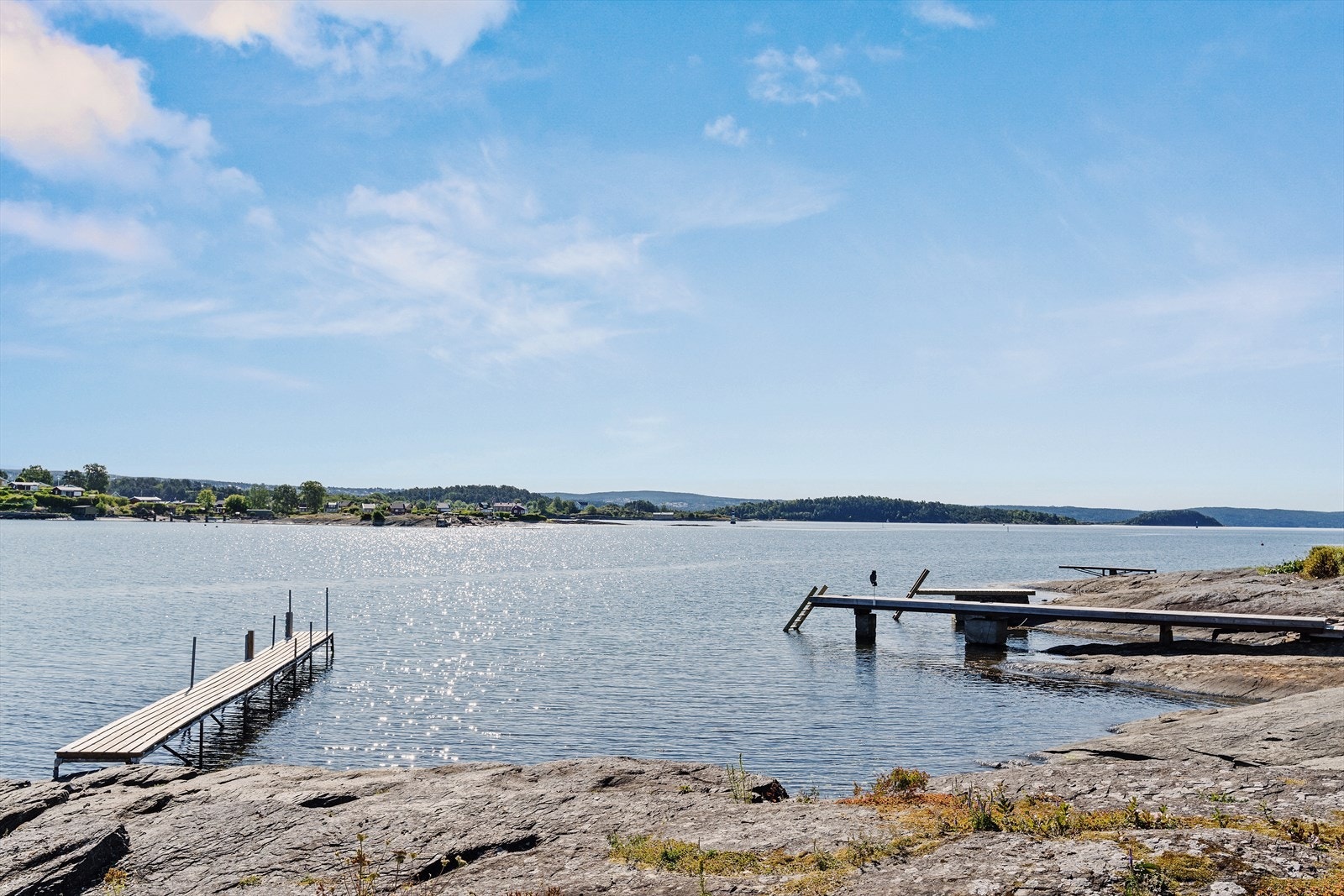 Fra sjøsiden like nedenfor hytta Galleribilde