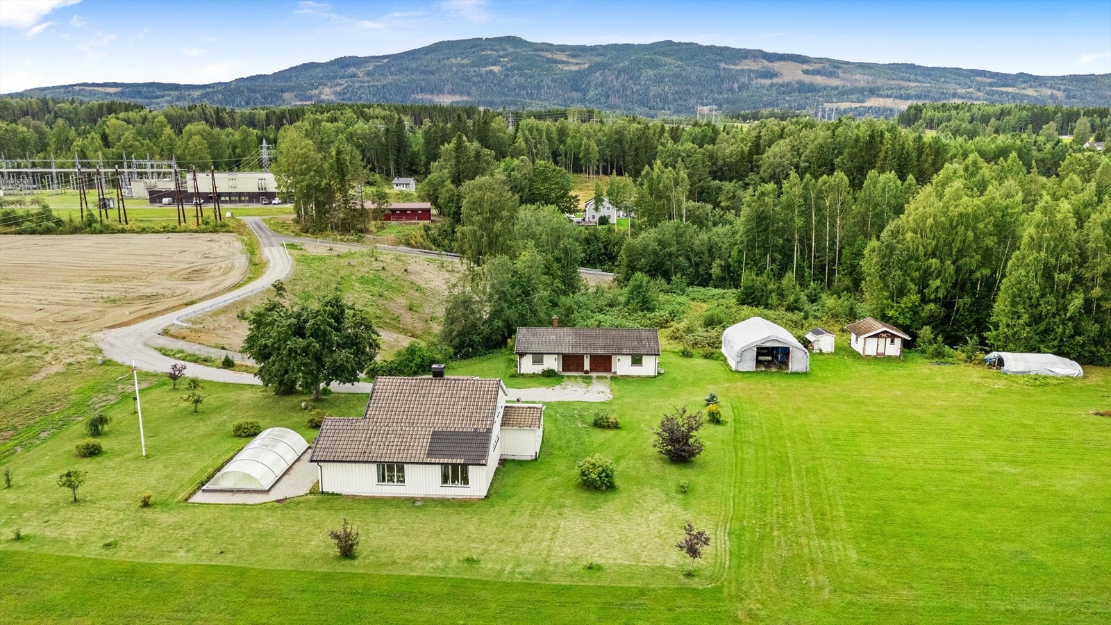 Nærområdet byr på en blanding av kulturlandskap og natur. Galleribilde
