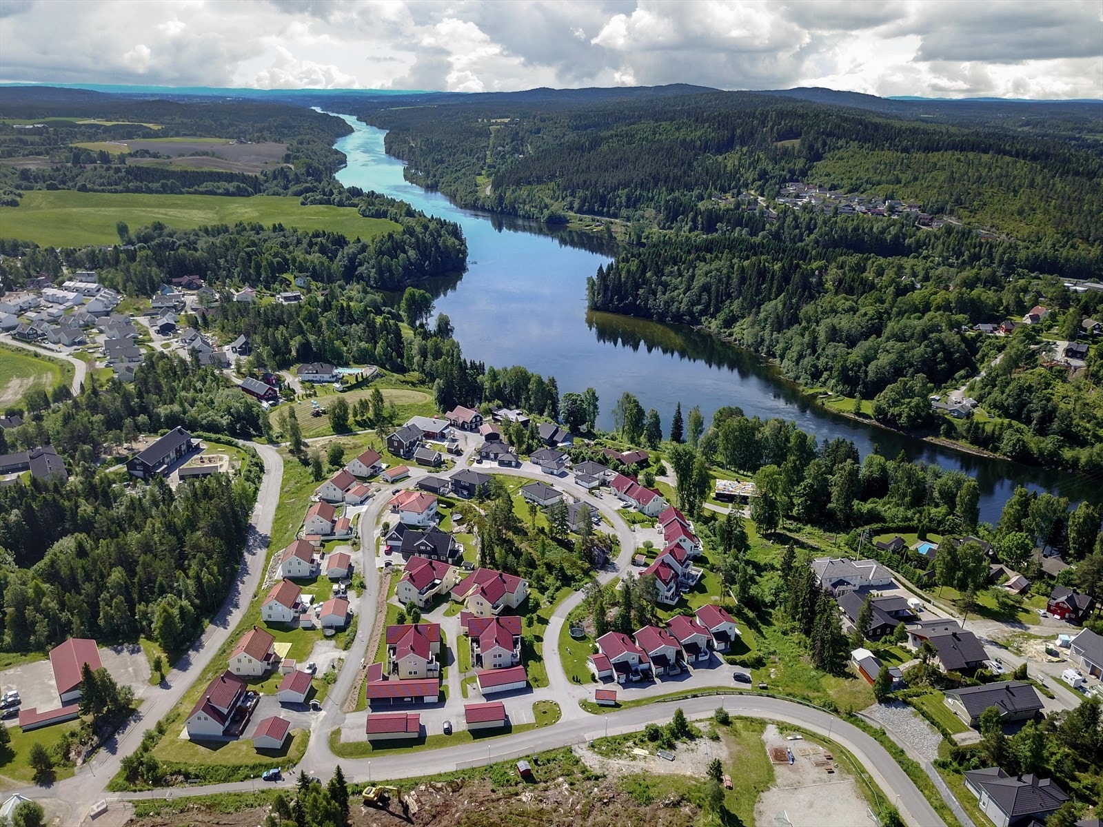 Umiddelbar nærhet til flotte turområder og Vorma Galleribilde