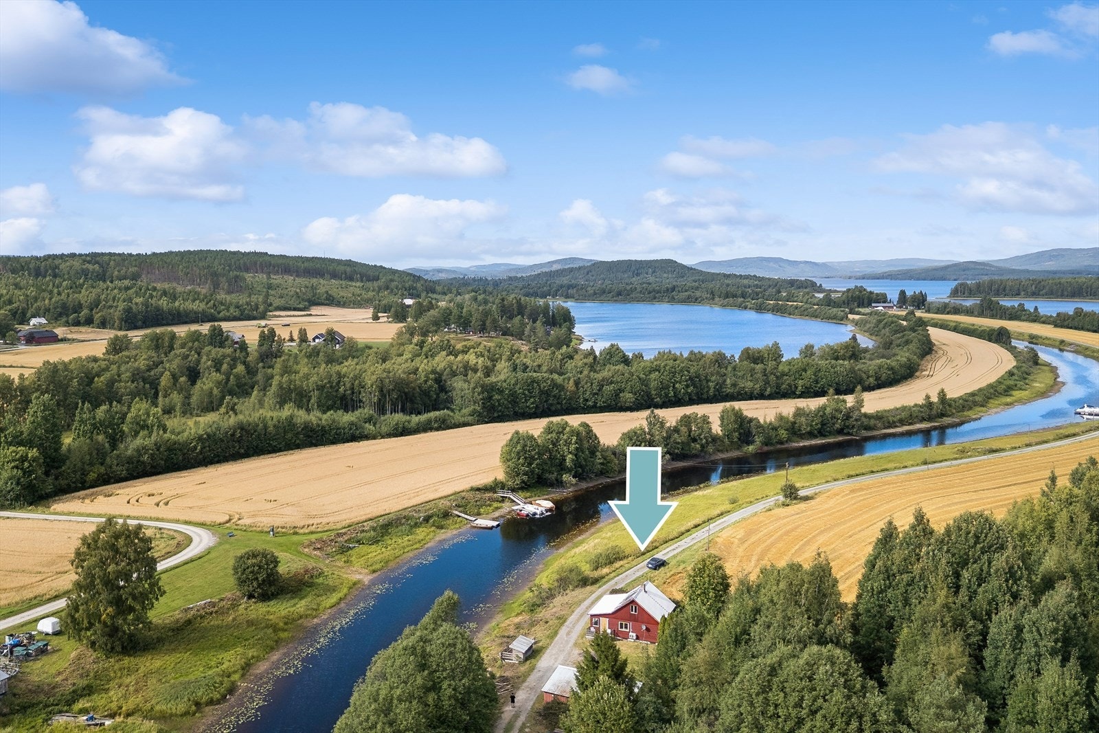 Fra egen strandlinje kan man enkelt ta turen opp til Storsjøen. Galleribilde