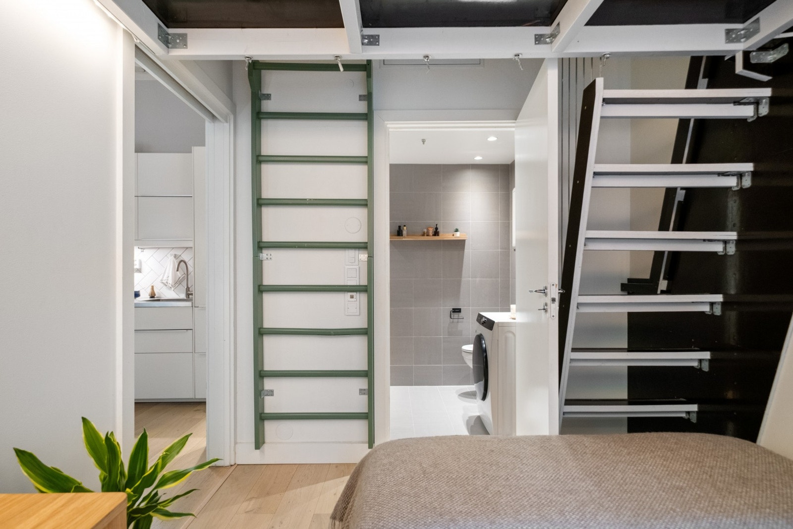 Direkte inngang fra soverommet til badet Galleribilde