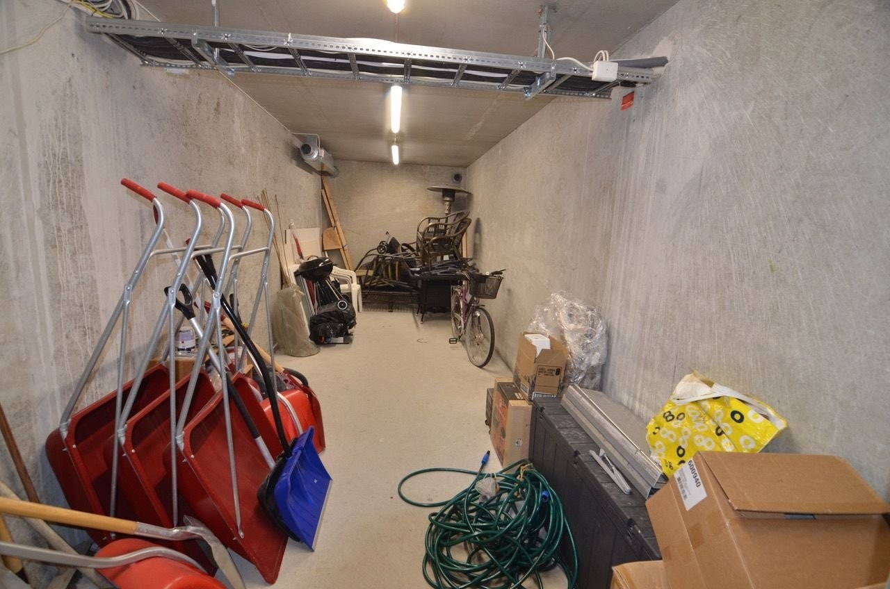 Fellesbod i garasjeanlegget. Galleribilde