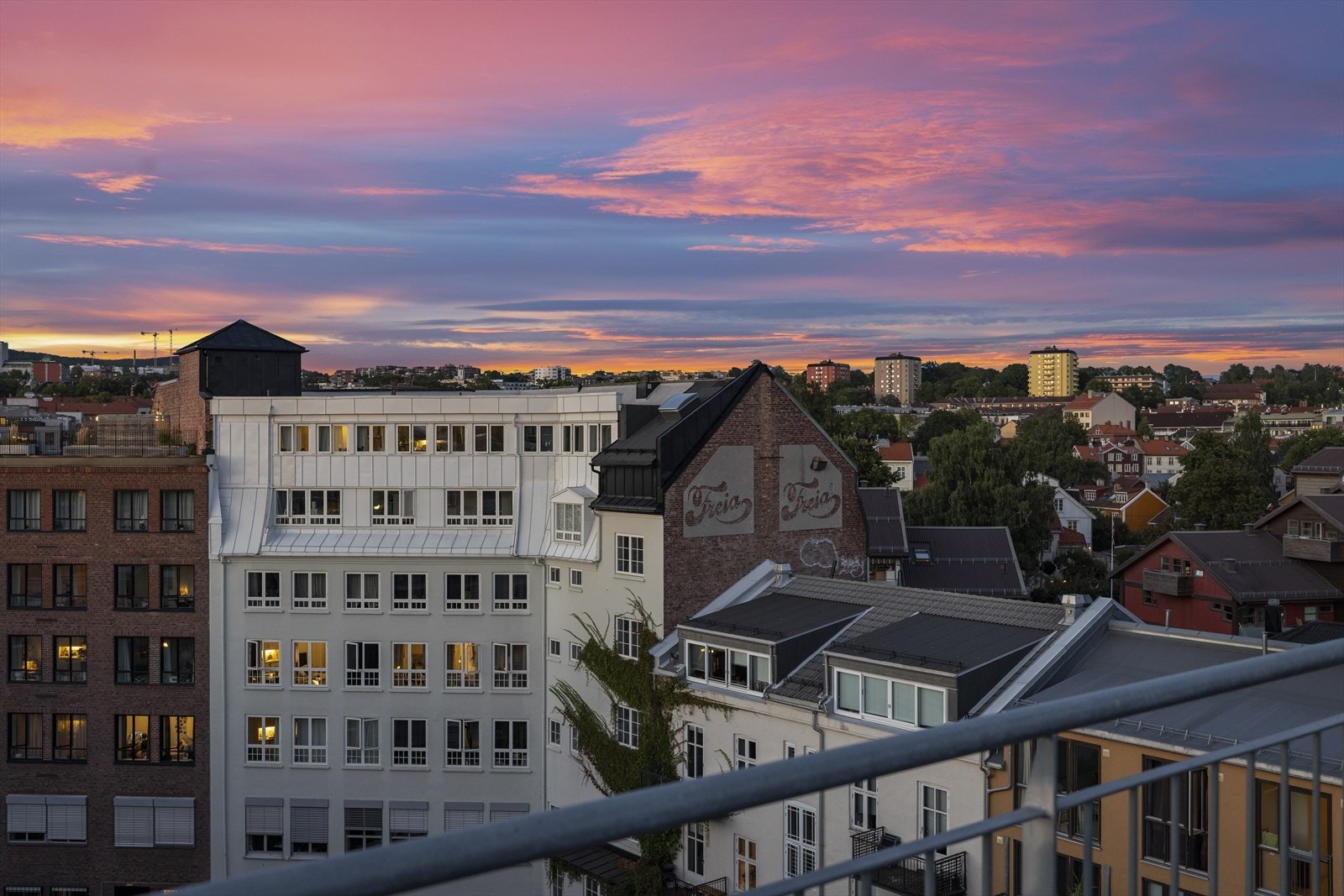TWILIGHT 35.JPG Galleribilde