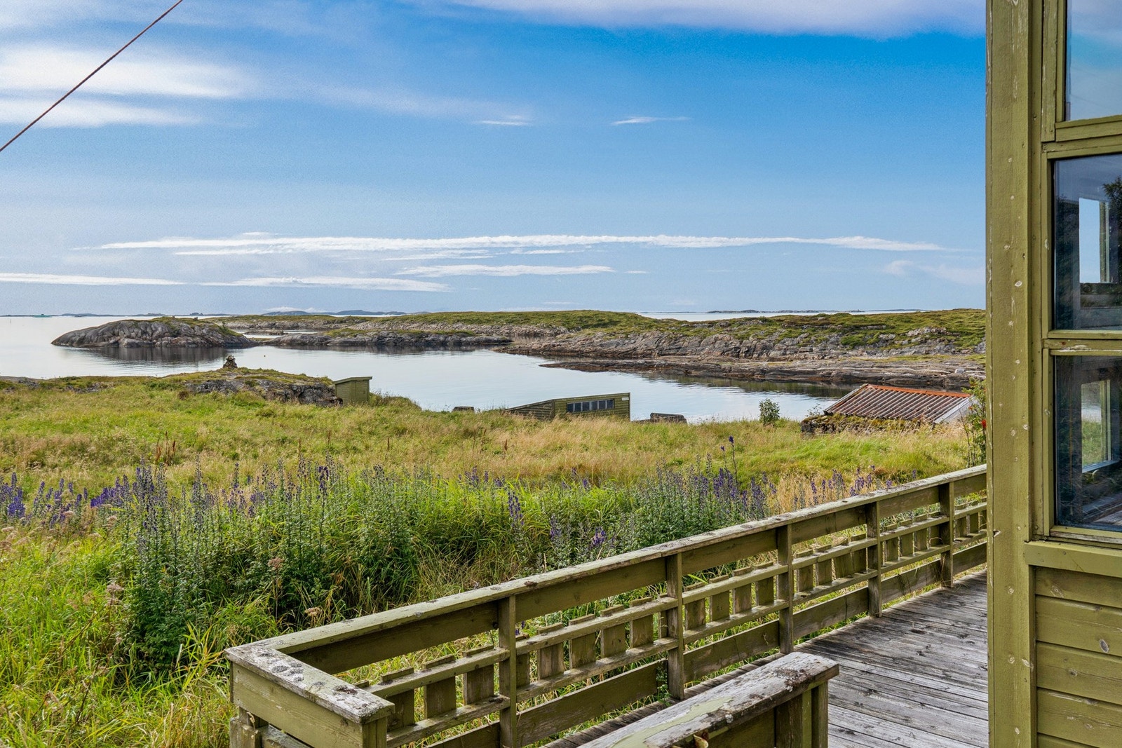 Eiendommen i sin helhet selges som et renoverings objekt/sanerings objekt. Galleribilde