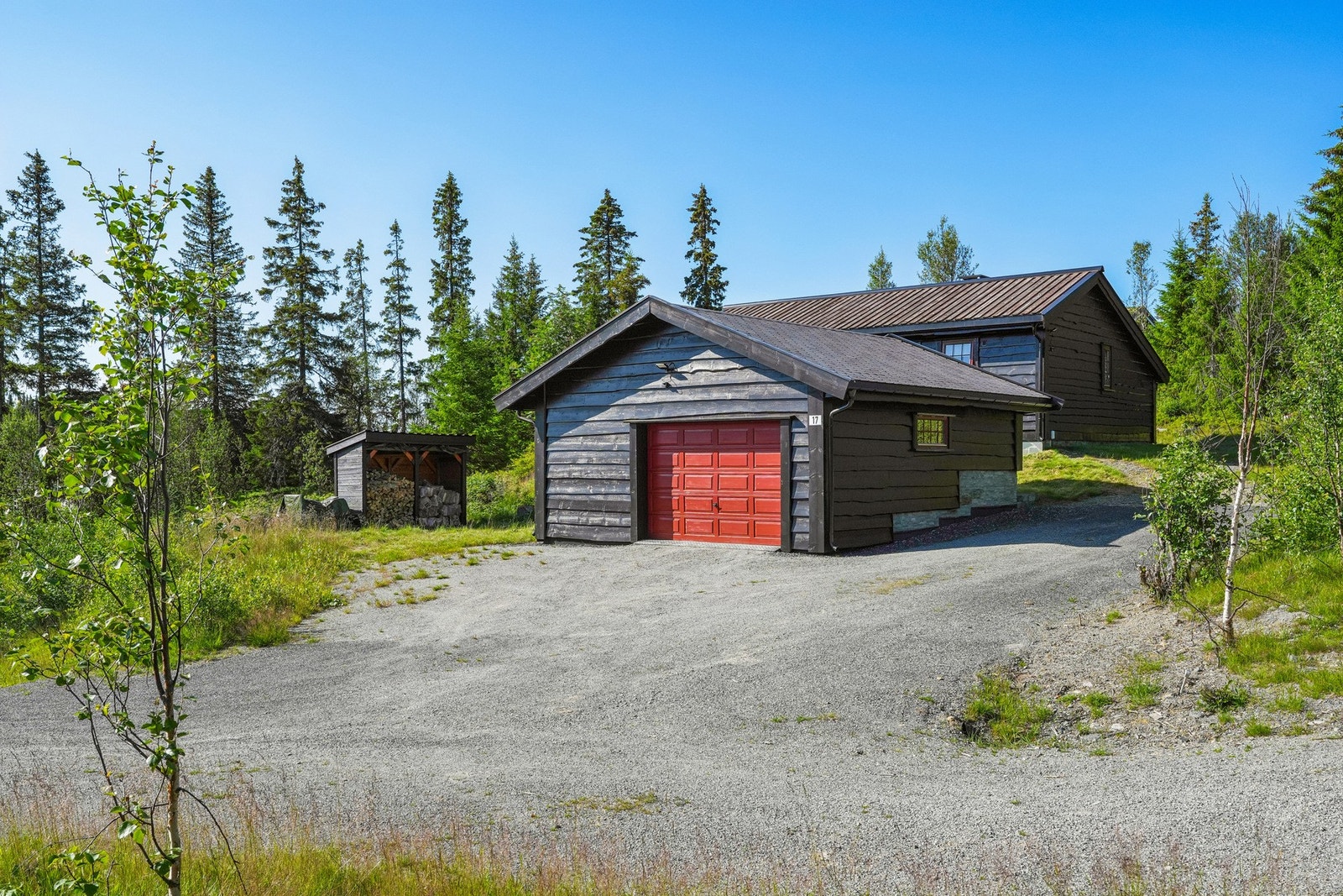 God plass til parkering på egen tomt. Galleribilde