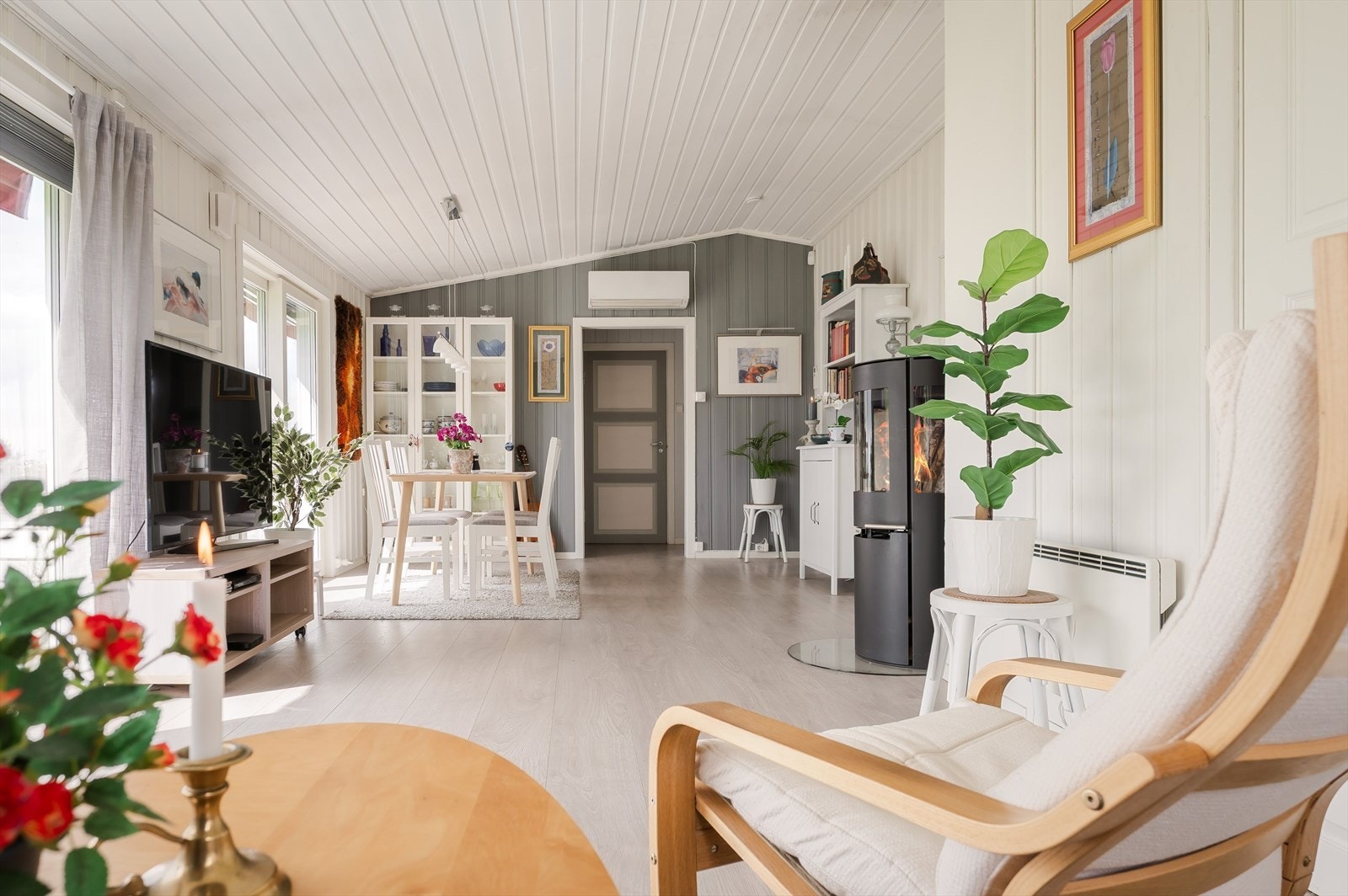 Eneboligen fremstår vedlikeholdt og fin. Galleribilde