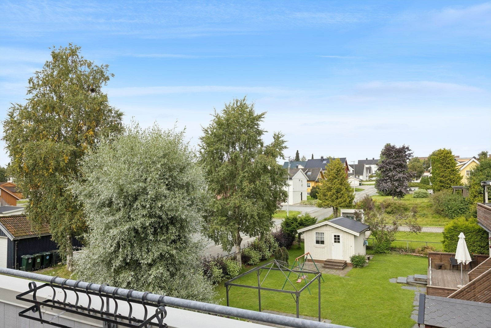 Utsikt fra terrassen. Galleribilde
