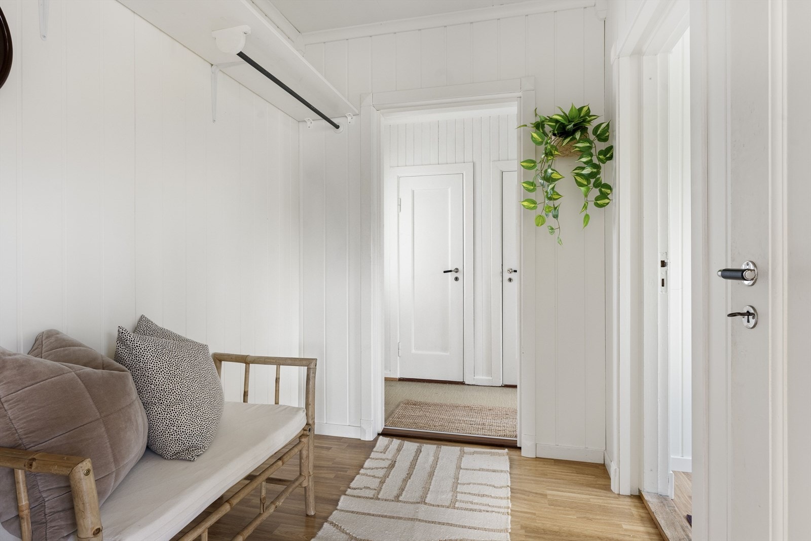 Velkommen inn i denne koselige eneboligen på 187 m2. Galleribilde