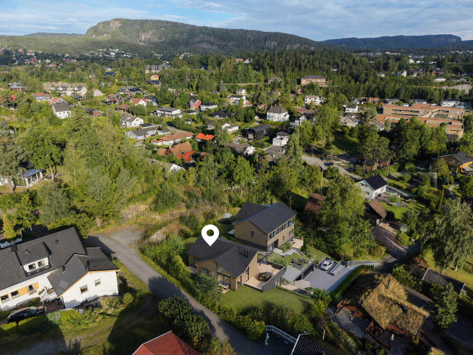 Tomten selges separat (parsell 2), men det er også mulig å kjøpe denne sammen med den tilstøtende tomten (parsell 1) Galleribilde