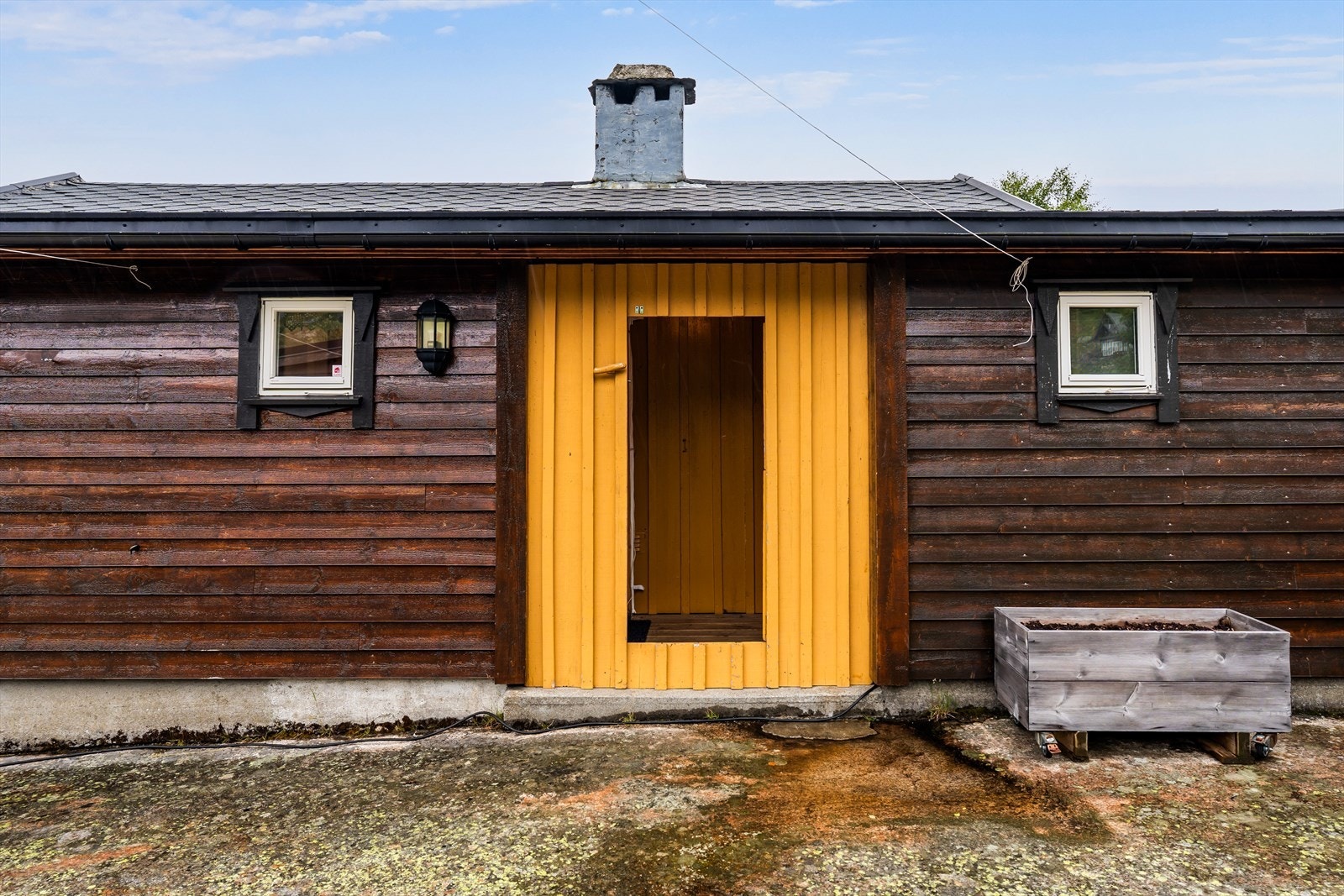 Som tidligere nevnt - praktisk inngang til innvendig bod fra utsiden. Galleribilde