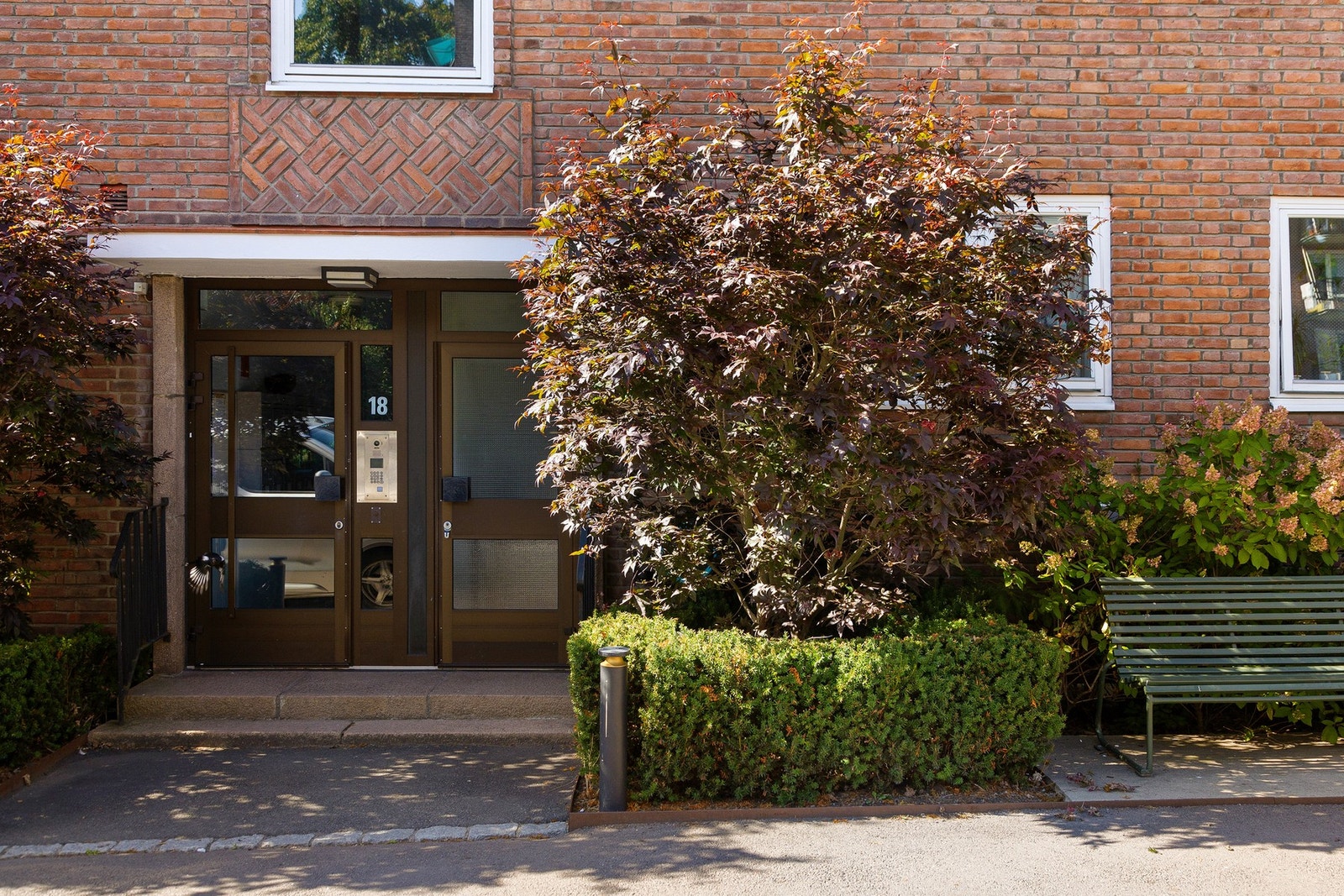 Velkommen til visning i Ola Narr 18! Galleribilde