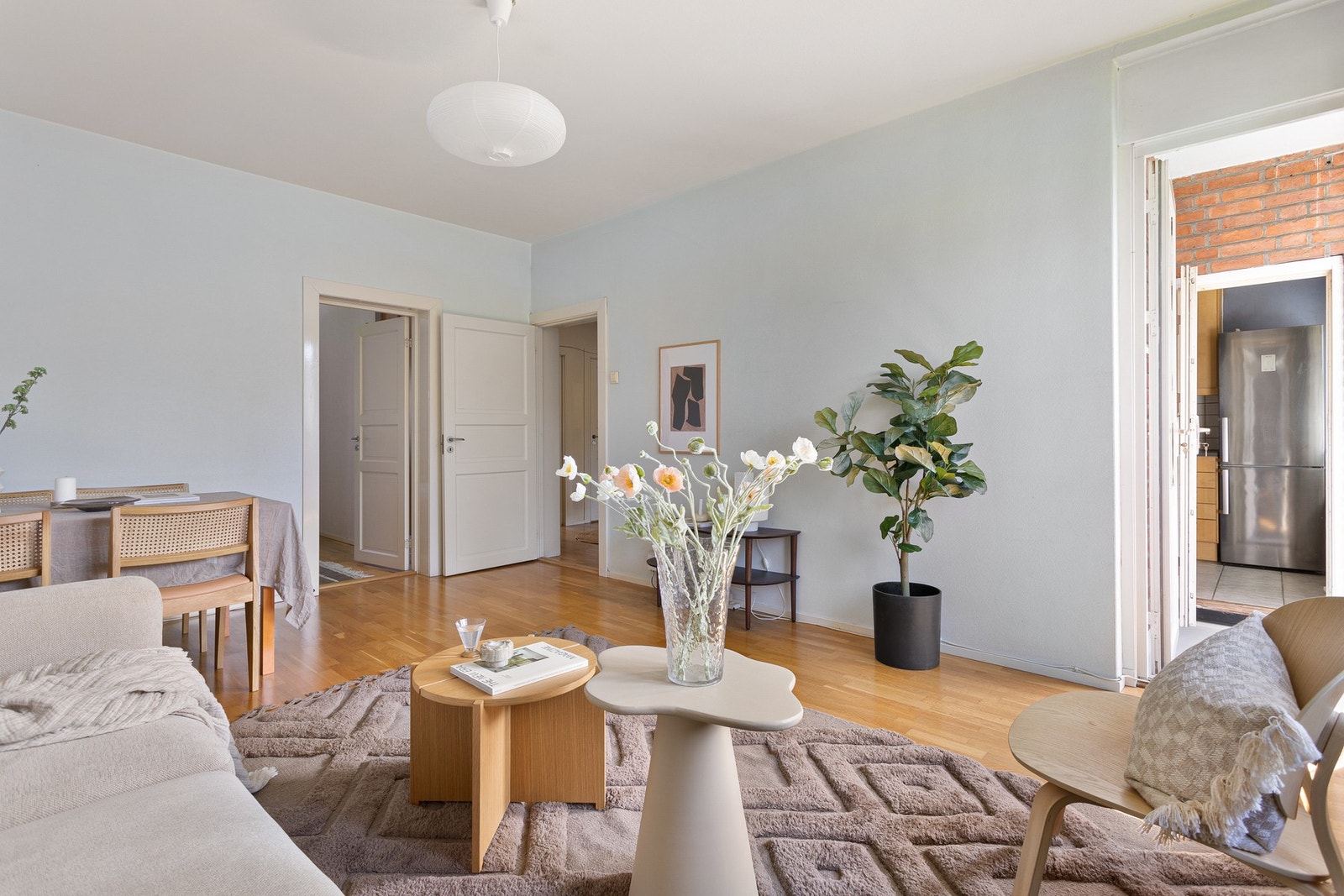 Dette er rommet for sosiale sammenkomster i selskap med venner, gode middager og avkobling. Galleribilde