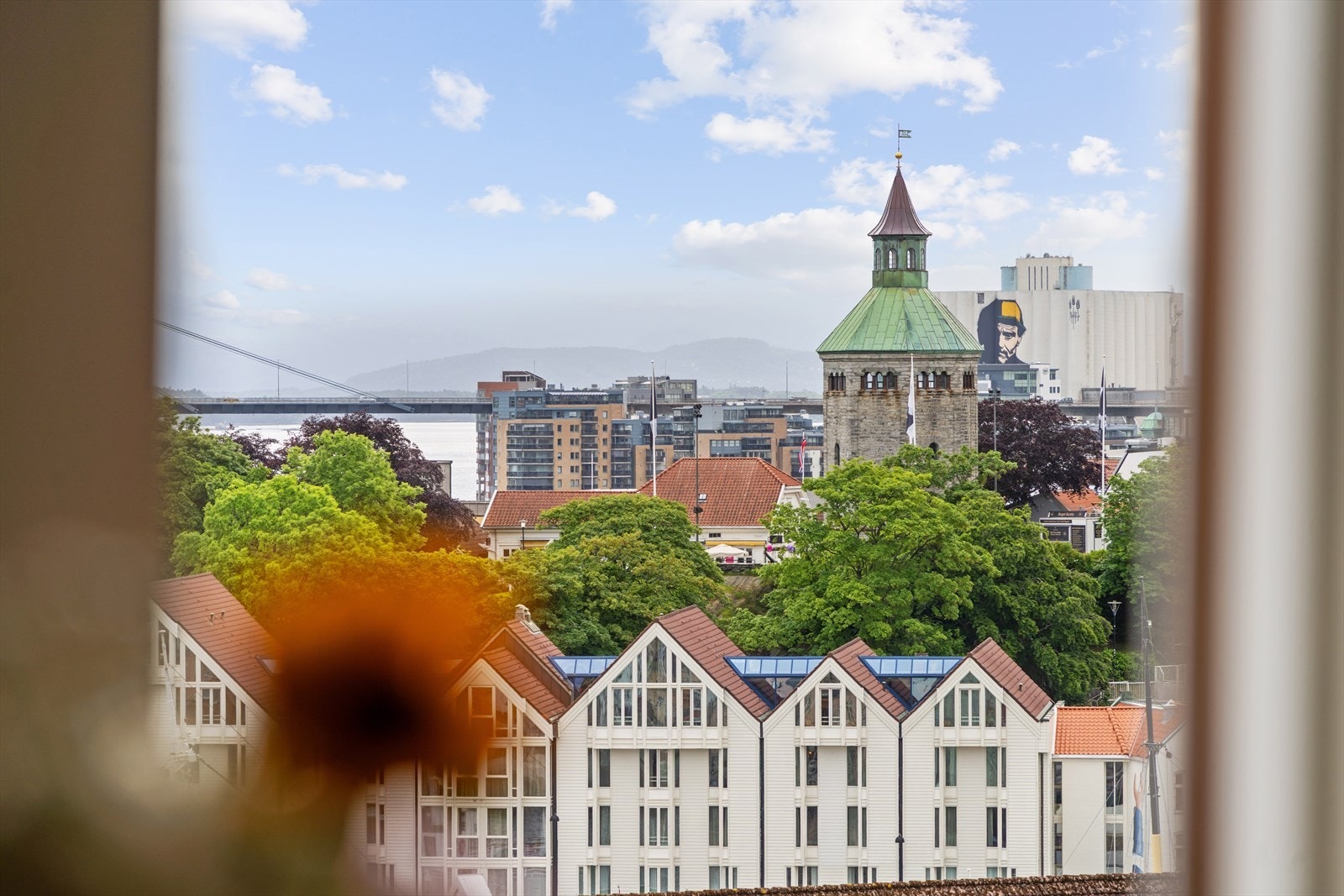 Kort vei til Stavanger sentrum med alle sine fasiliteter. Galleribilde