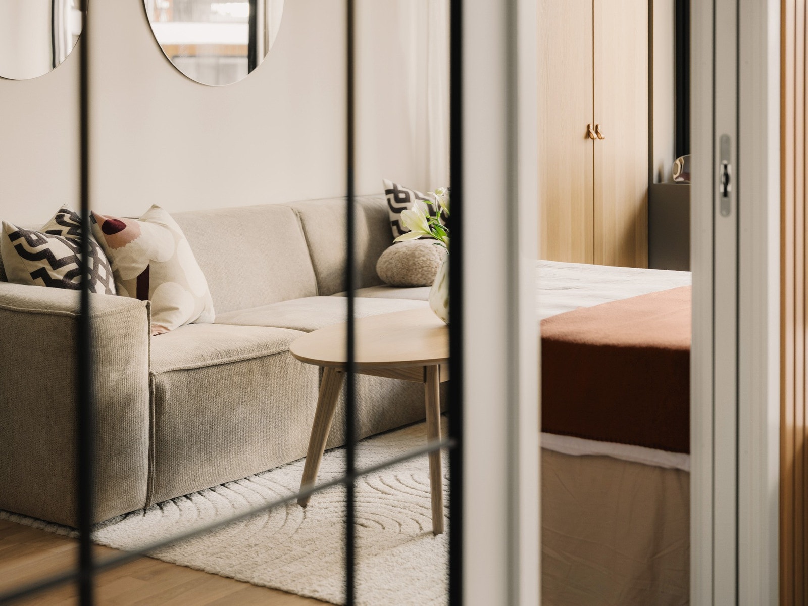 Leiligheten har vannbåren varme som bidrar til å holde fyringskostnadene nede. Galleribilde