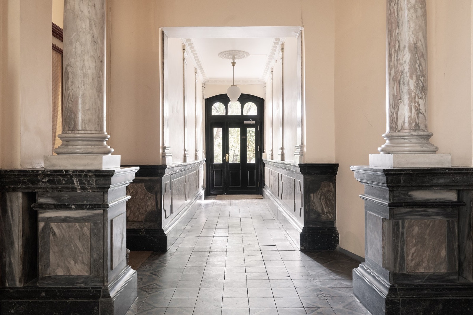 Representativ inngangsparti. Galleribilde