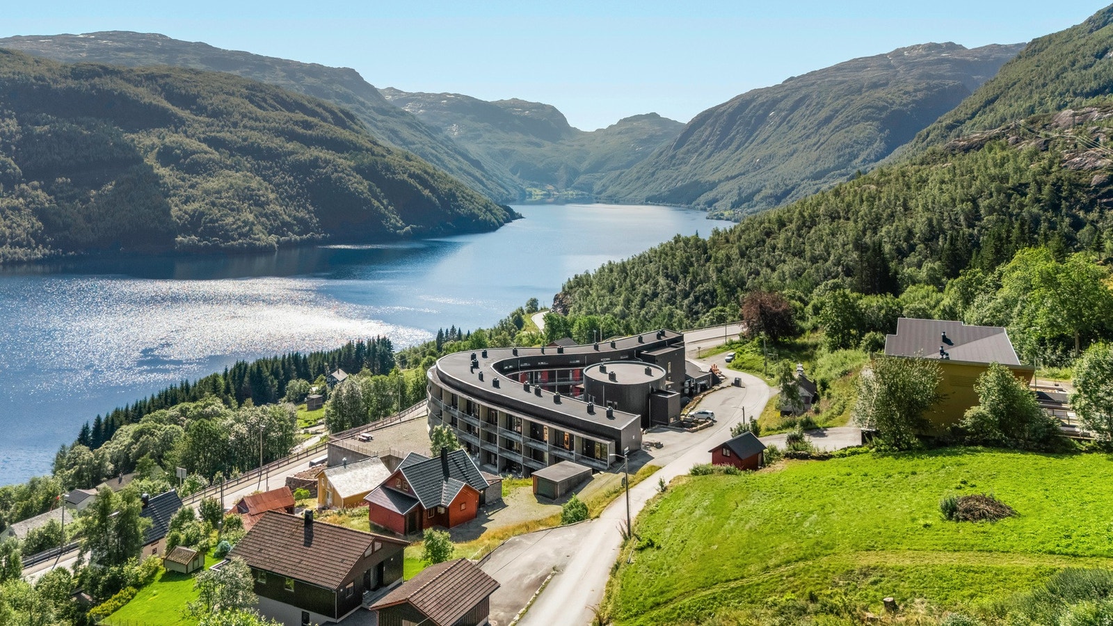 Velkommen til Håra 20 - presentert av Leiv Helge Kaldheim v/Privatmegleren Foto: Panomax Studio AS